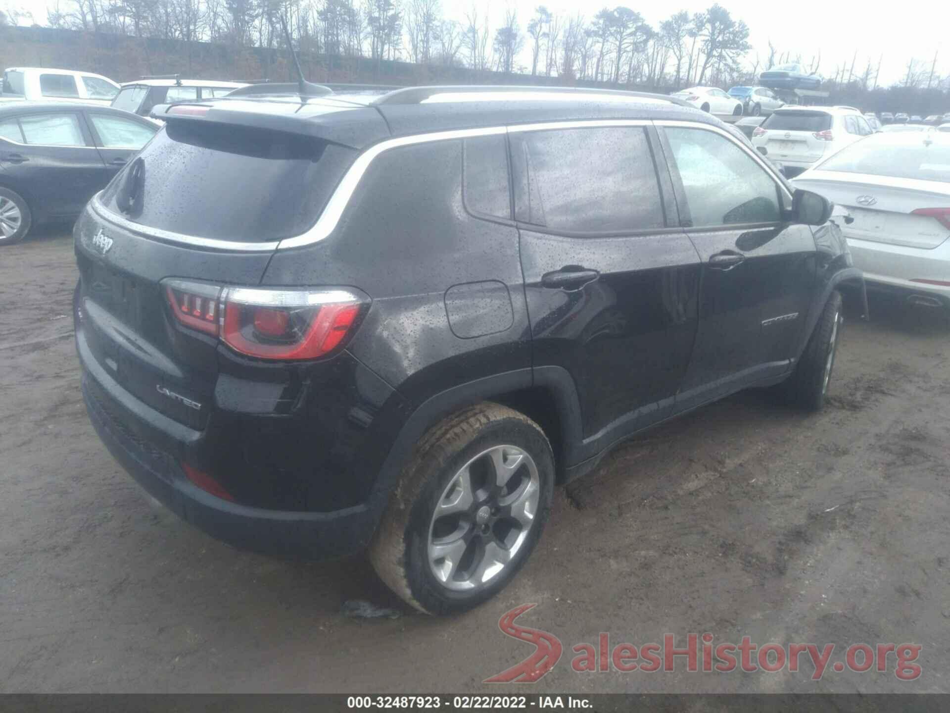 3C4NJDCB2JT435291 2018 JEEP COMPASS