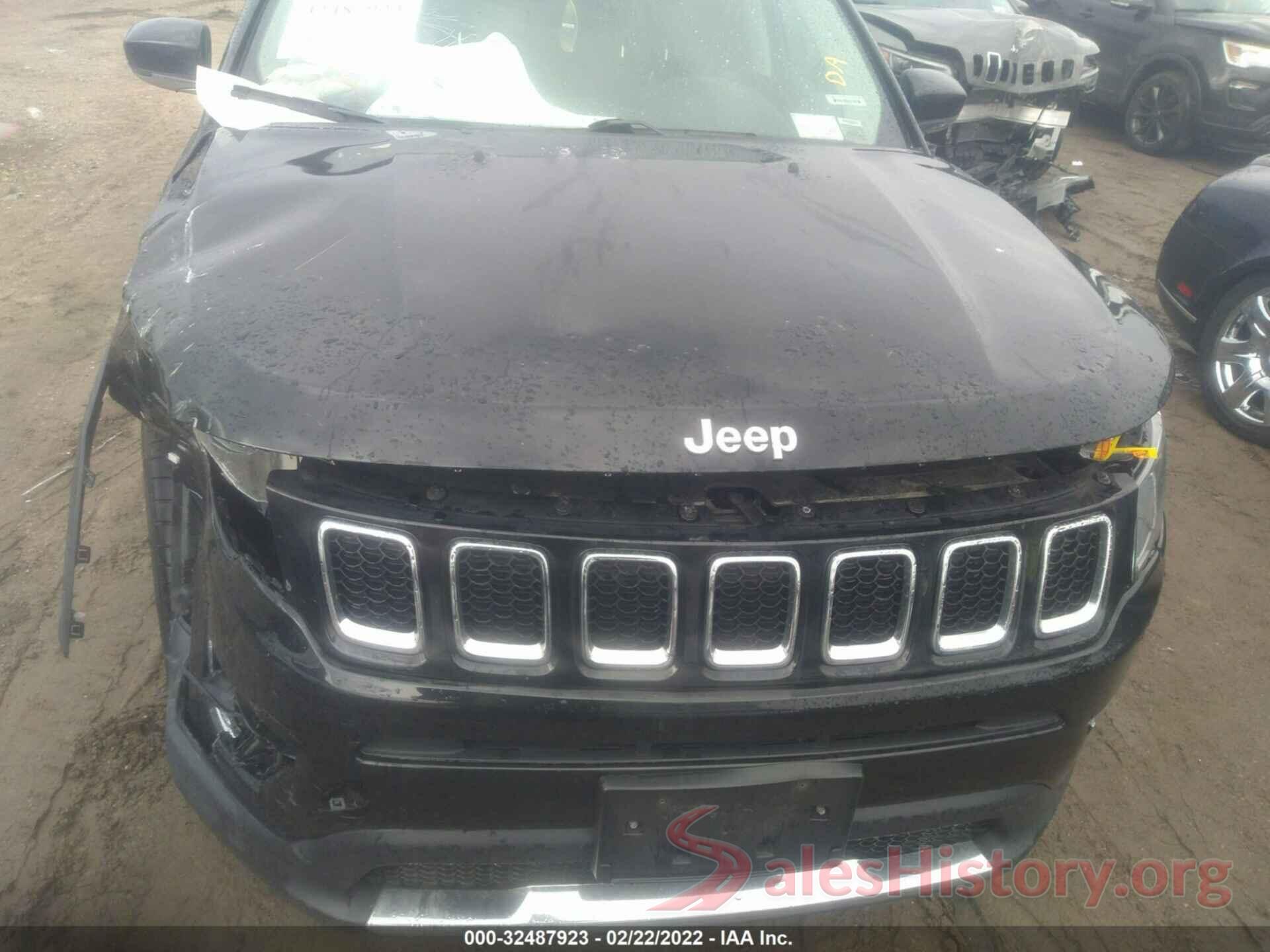 3C4NJDCB2JT435291 2018 JEEP COMPASS