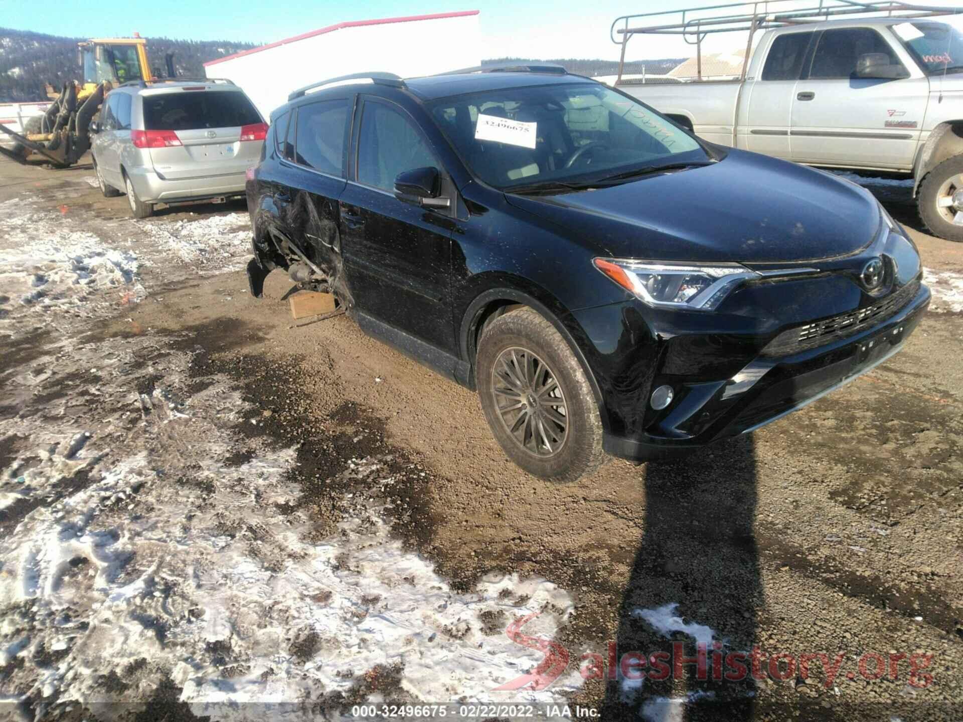 2T3RFREV8JW701915 2018 TOYOTA RAV4