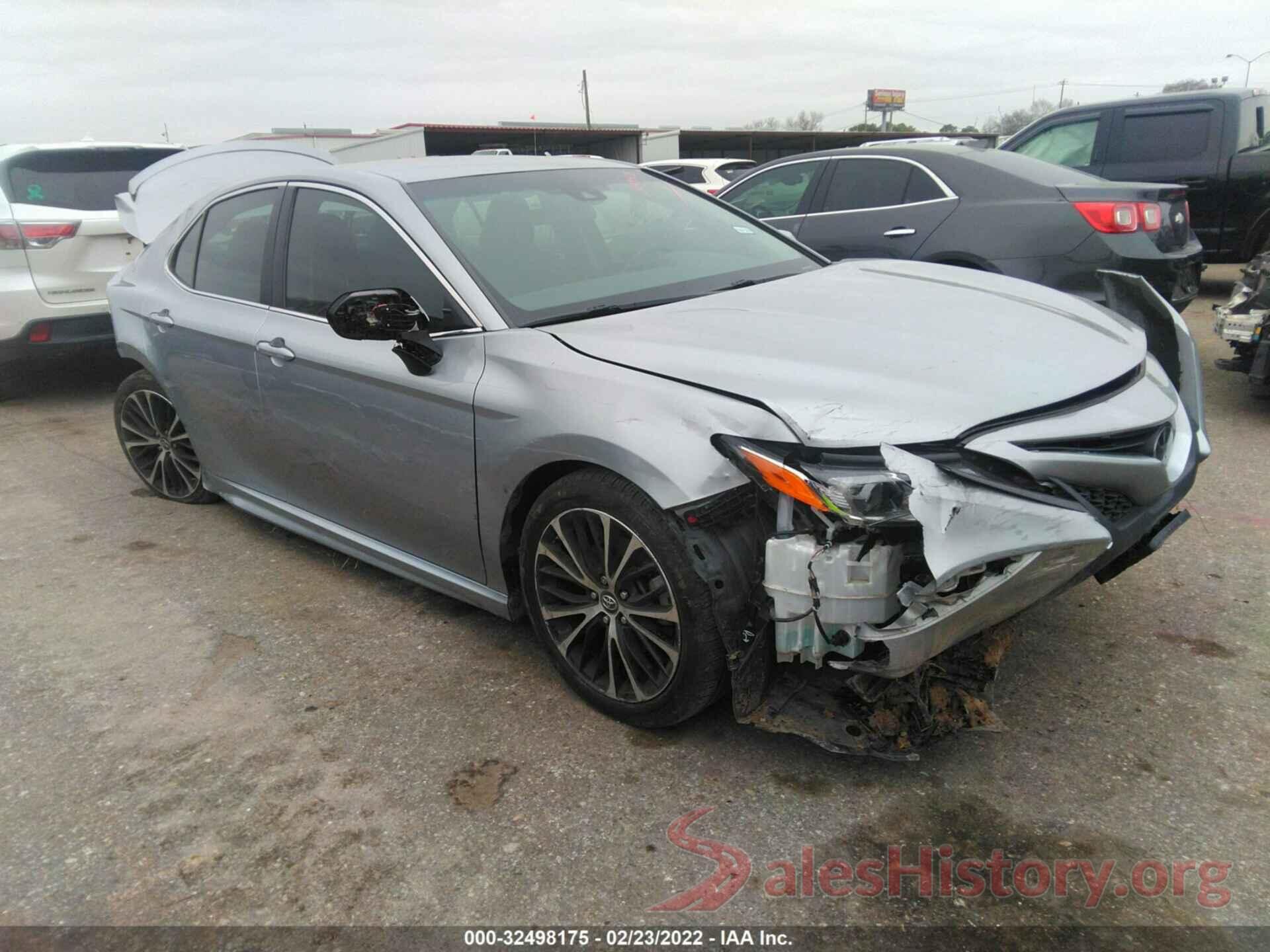 4T1B11HK3JU148408 2018 TOYOTA CAMRY