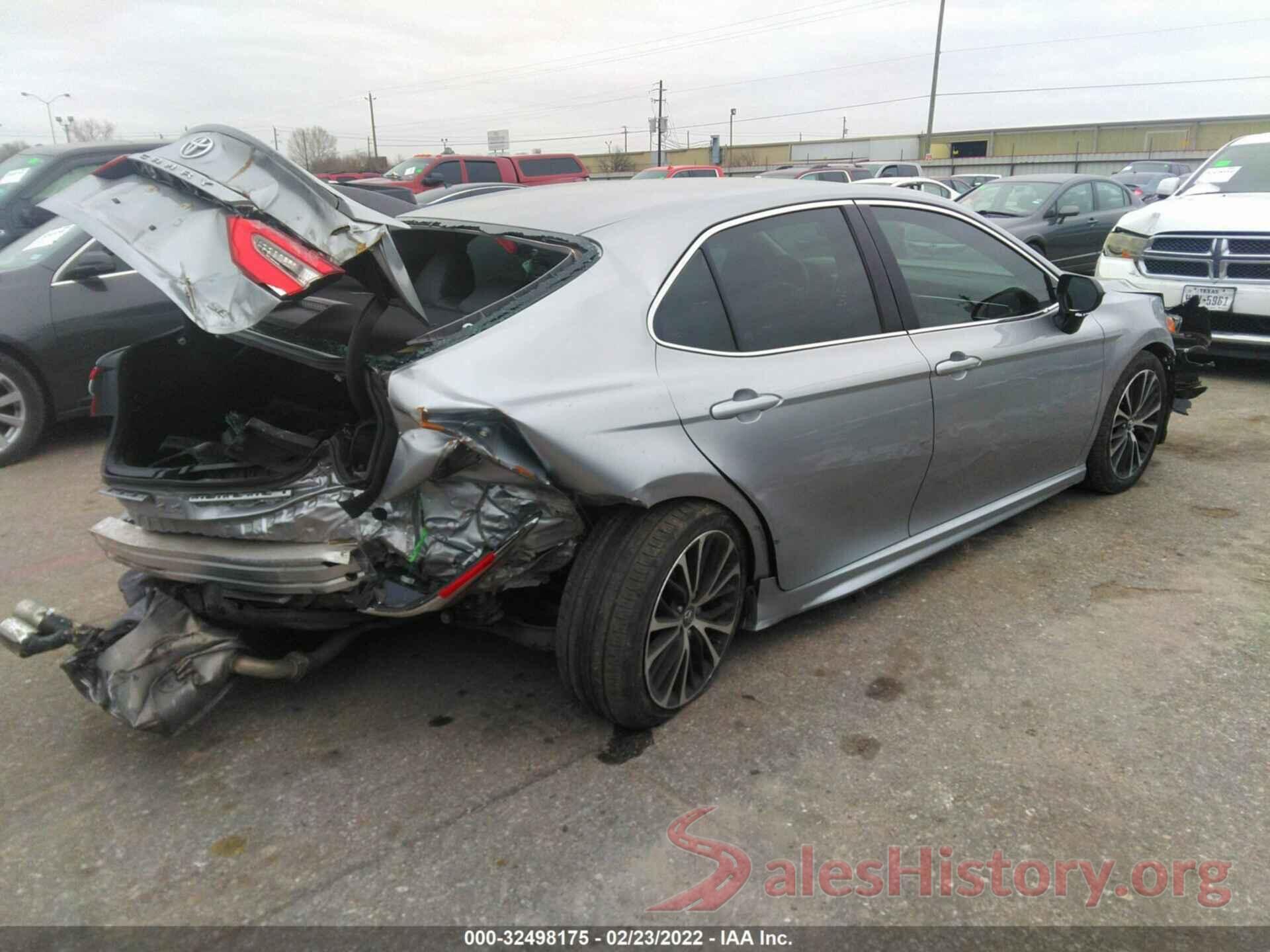 4T1B11HK3JU148408 2018 TOYOTA CAMRY