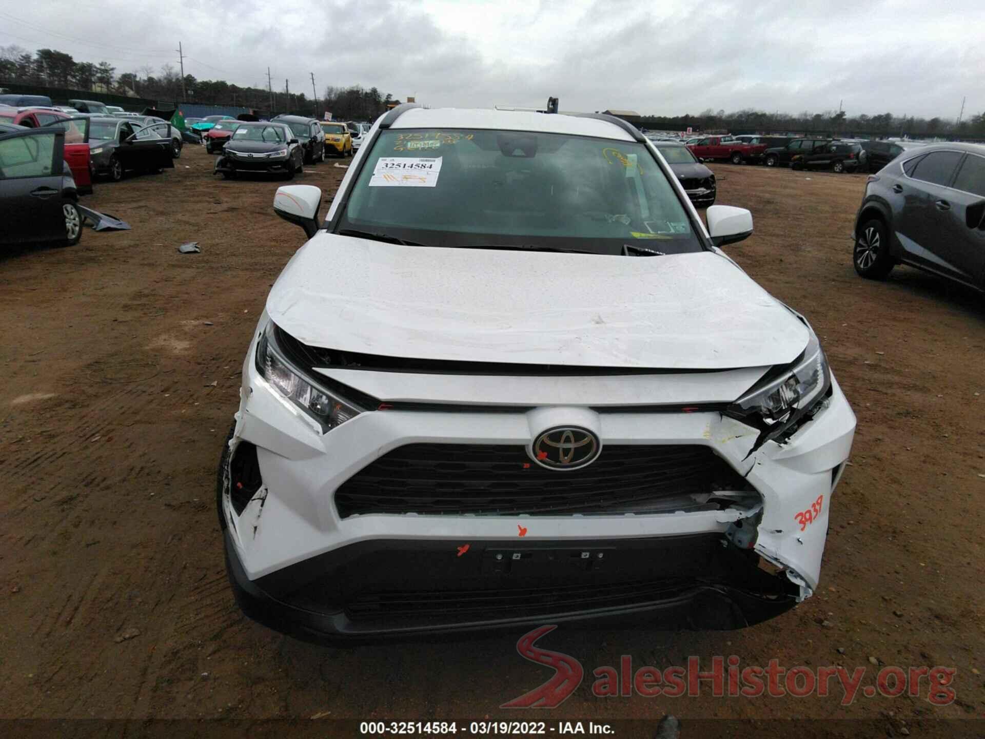 2T3P1RFV4MC235586 2021 TOYOTA RAV4