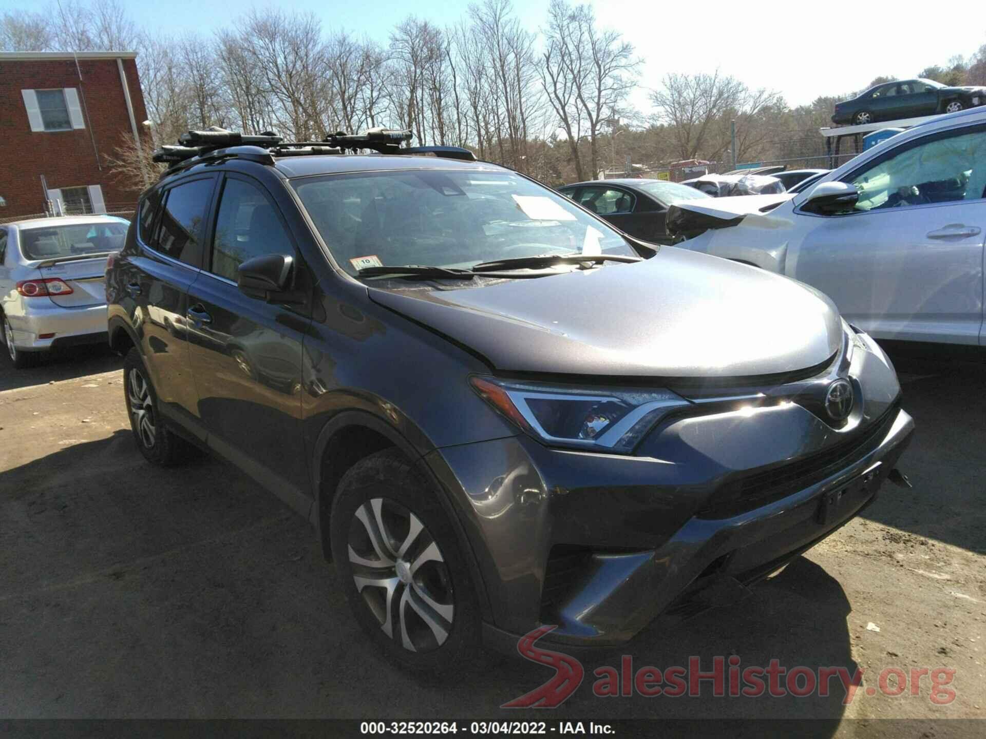 JTMBFREV7HJ701883 2017 TOYOTA RAV4