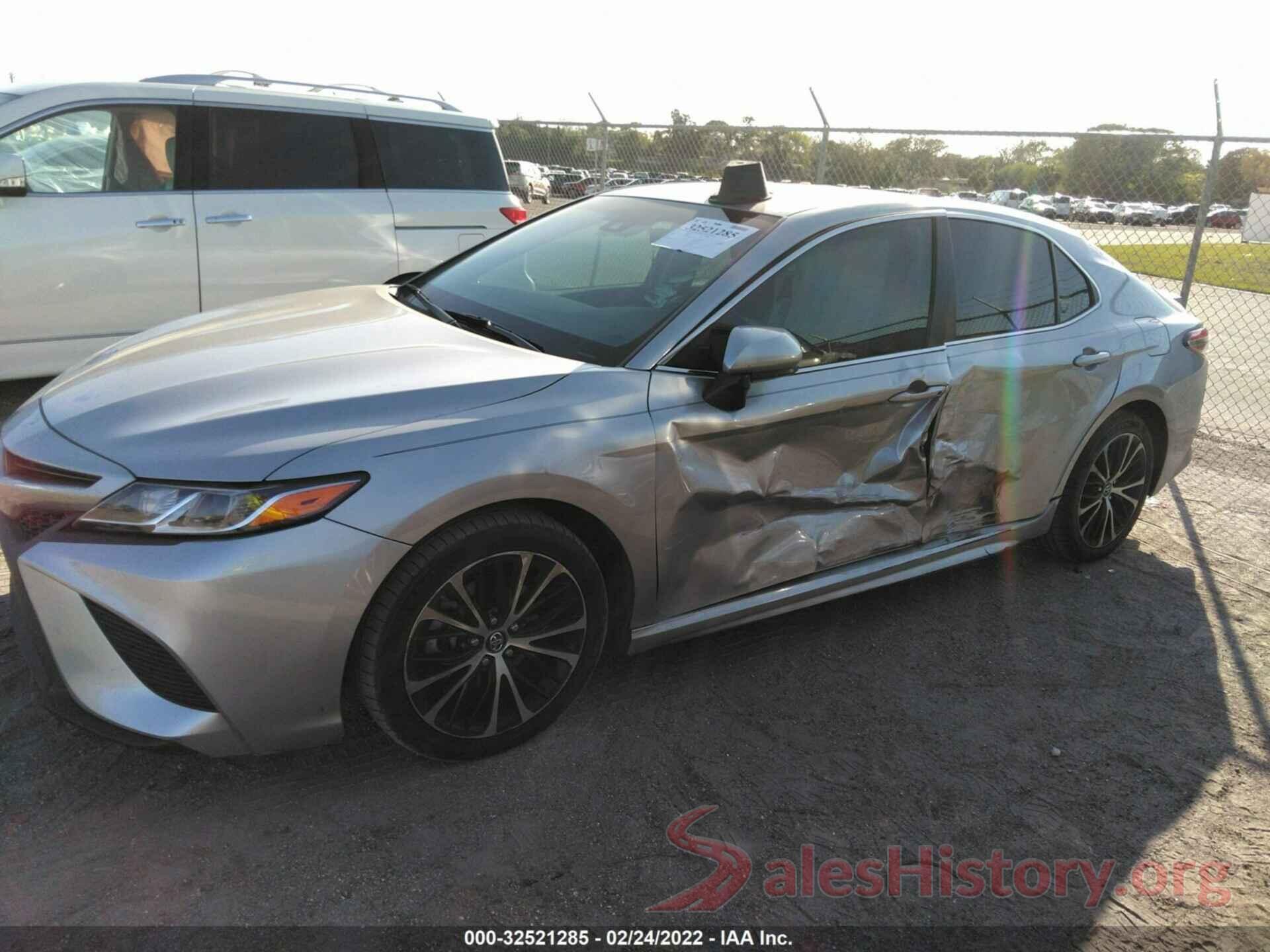 4T1B11HK5JU612248 2018 TOYOTA CAMRY