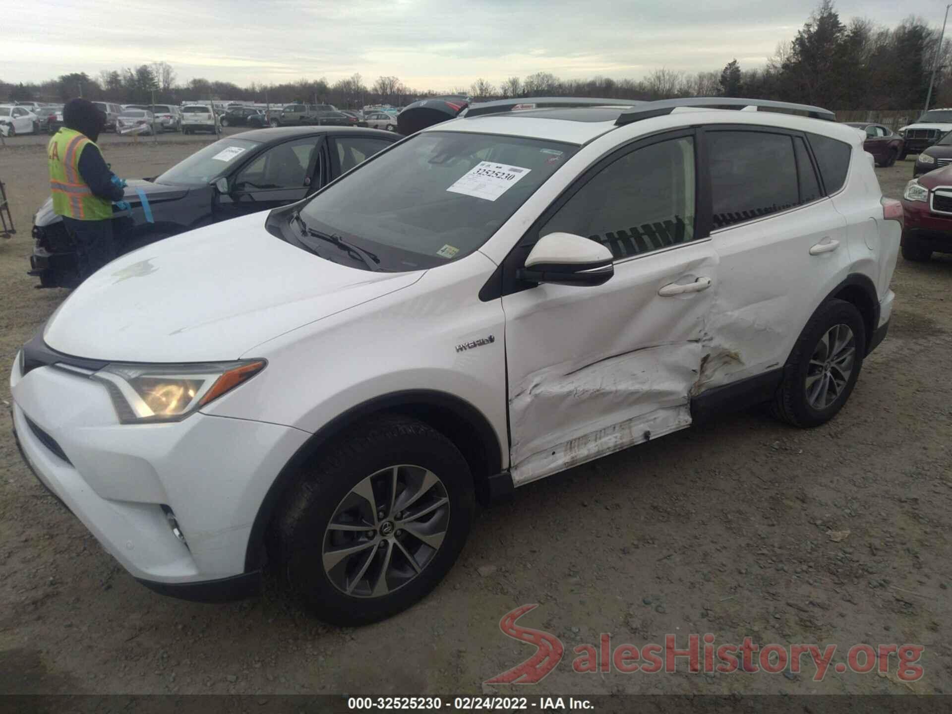 JTMRJREV0JD175307 2018 TOYOTA RAV4