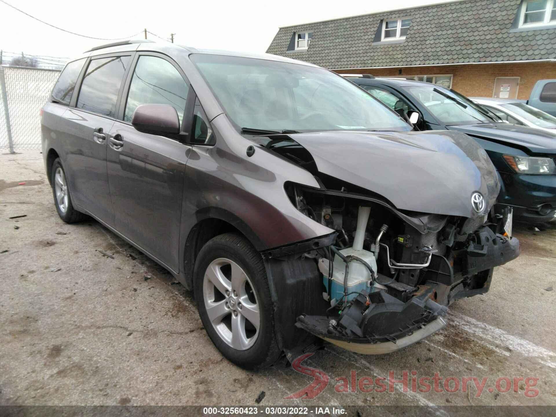 5TDKK3DC1DS401066 2013 TOYOTA SIENNA