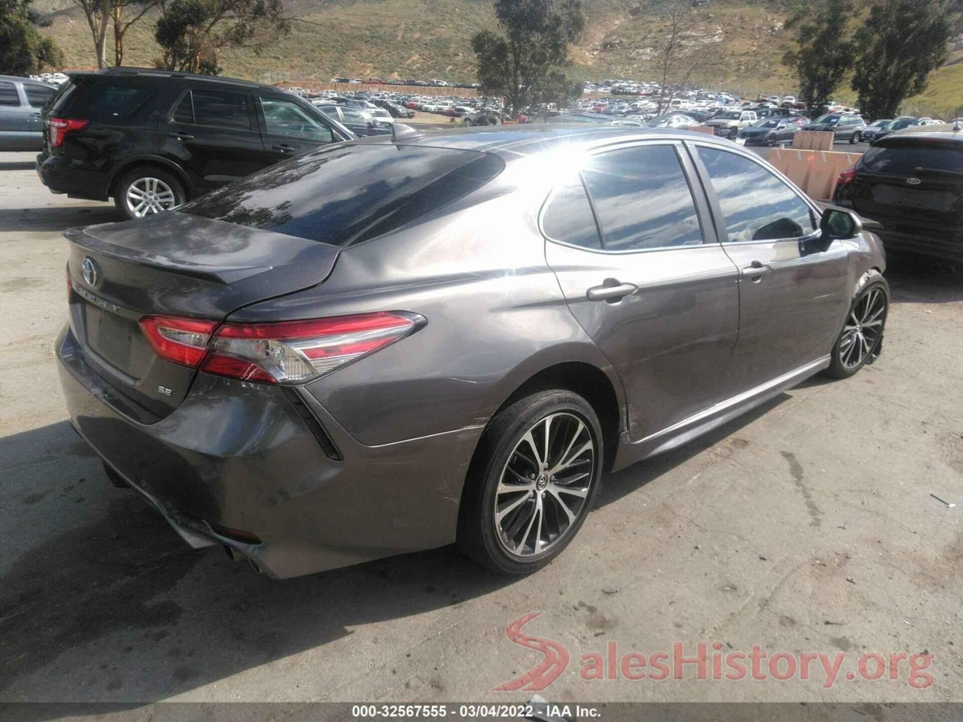 4T1B11HKXKU265677 2019 TOYOTA CAMRY