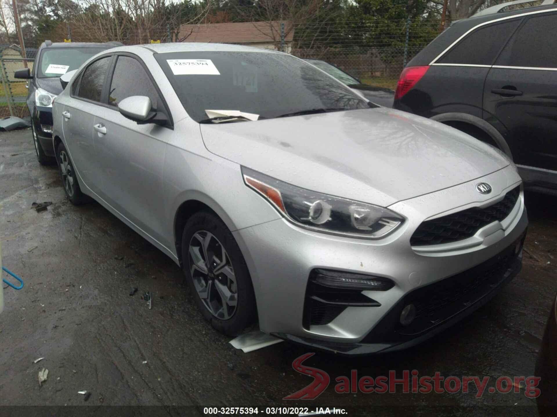 3KPF24AD0KE129377 2019 KIA FORTE