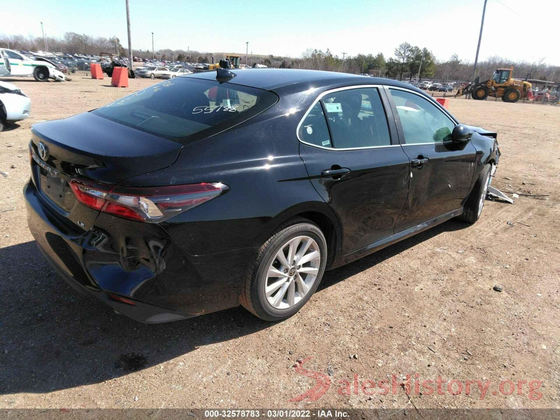 4T1C11AK0MU455604 2021 TOYOTA CAMRY