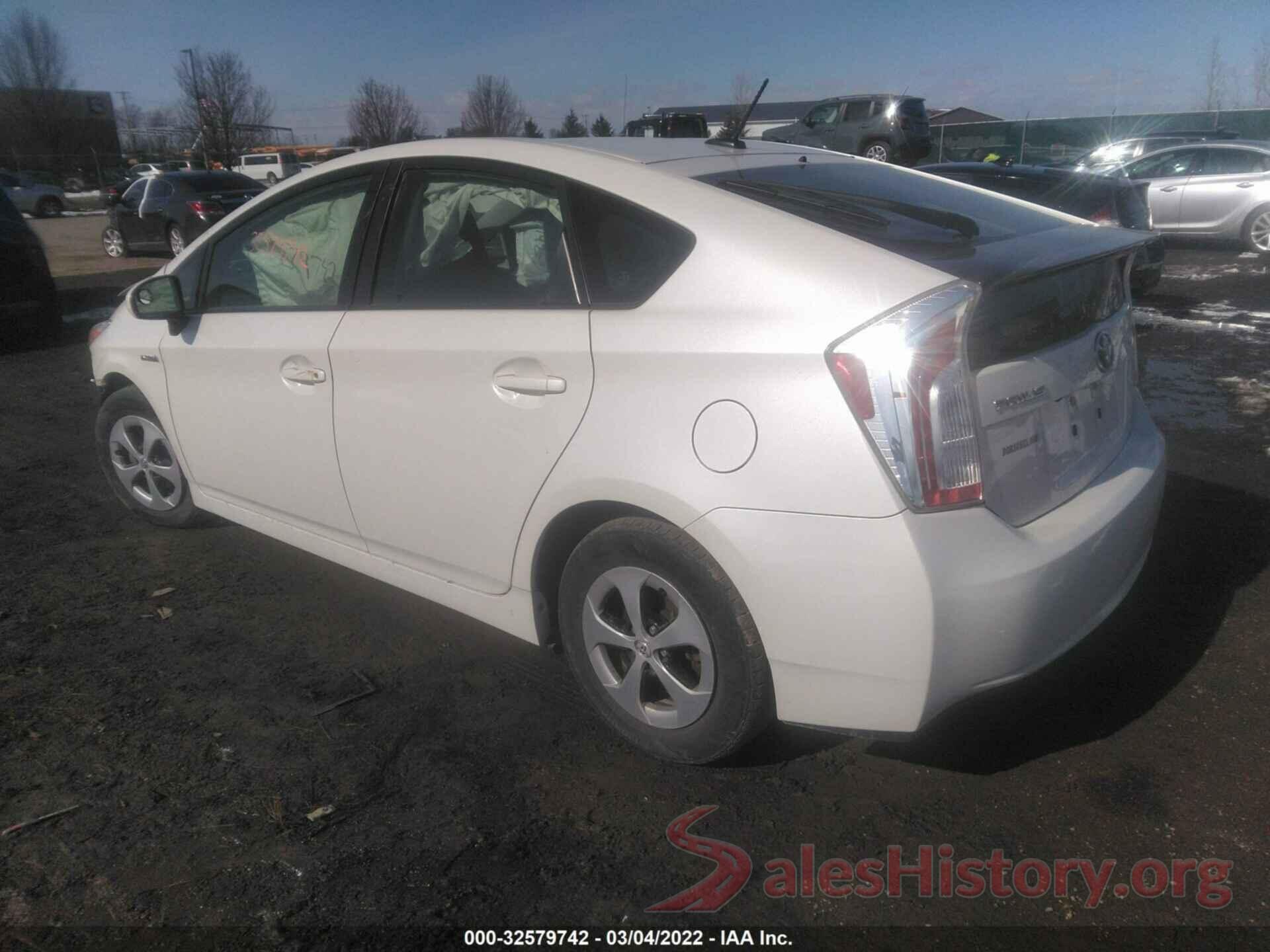 JTDKN3DU4F0476138 2015 TOYOTA PRIUS