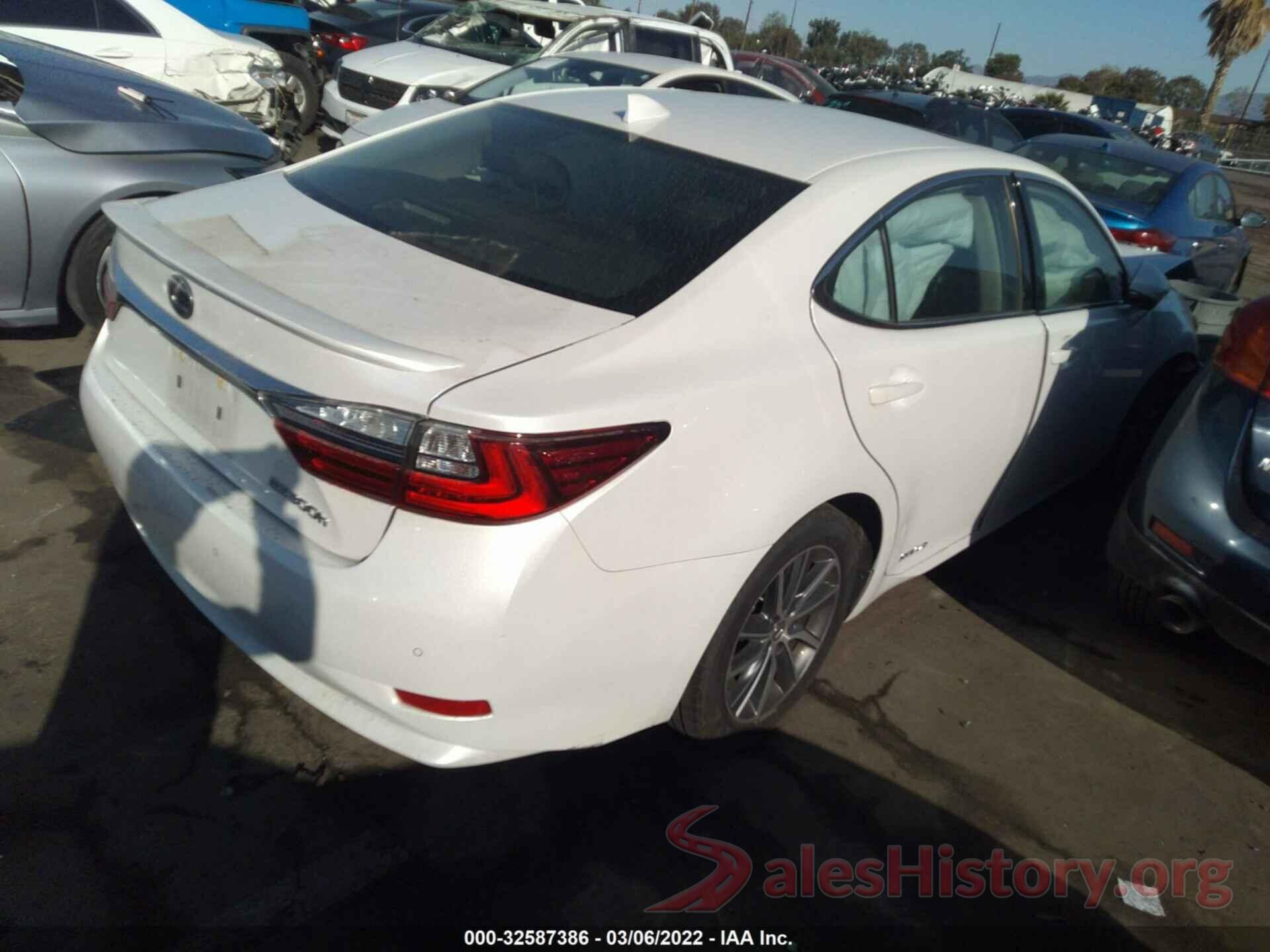 JTHBW1GG9J2167798 2018 LEXUS ES