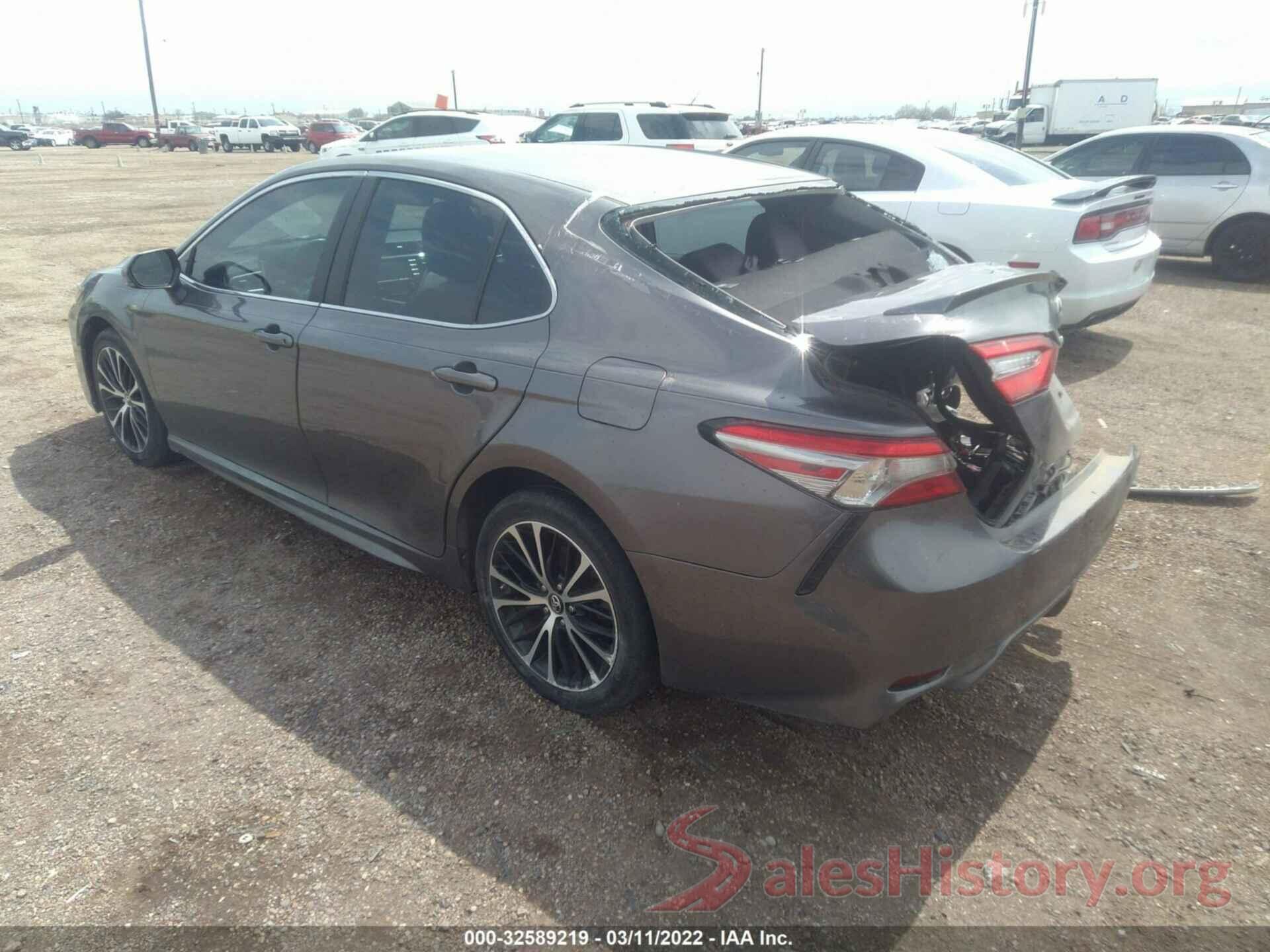 4T1B11HKXJU588299 2018 TOYOTA CAMRY