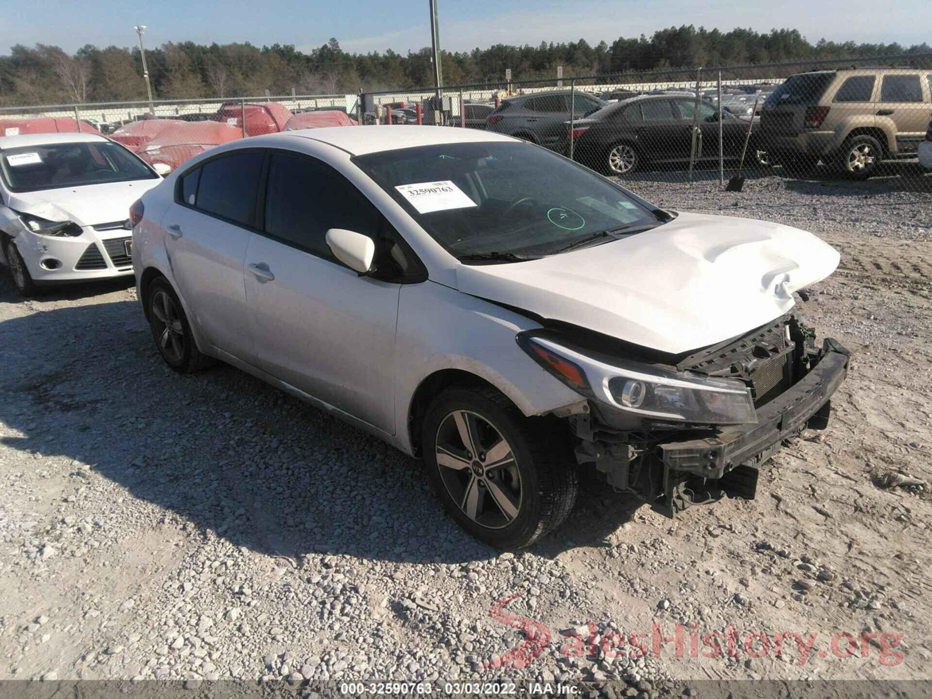 3KPFL4A75JE247902 2018 KIA FORTE