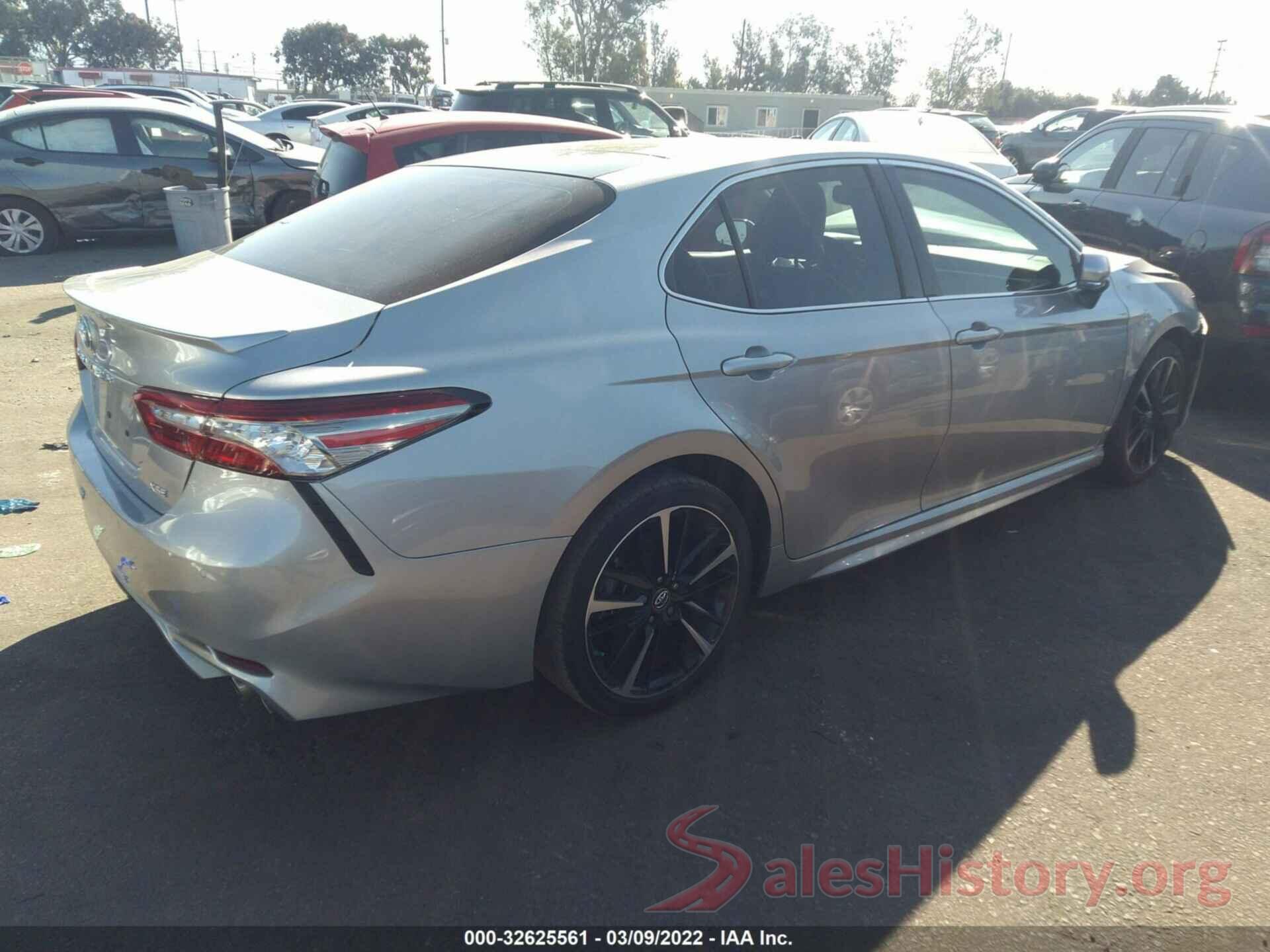 4T1B61HK7JU148512 2018 TOYOTA CAMRY