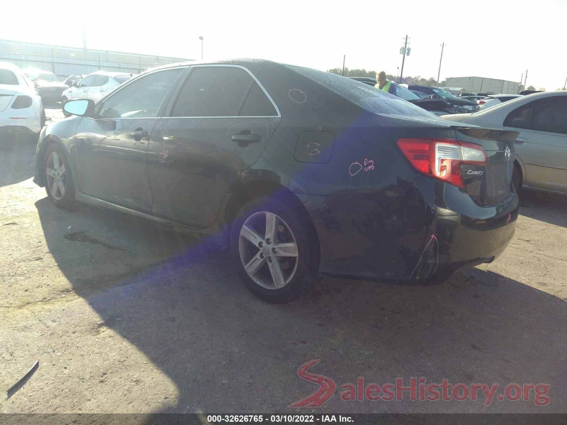 4T1BF1FK9DU260381 2013 TOYOTA CAMRY