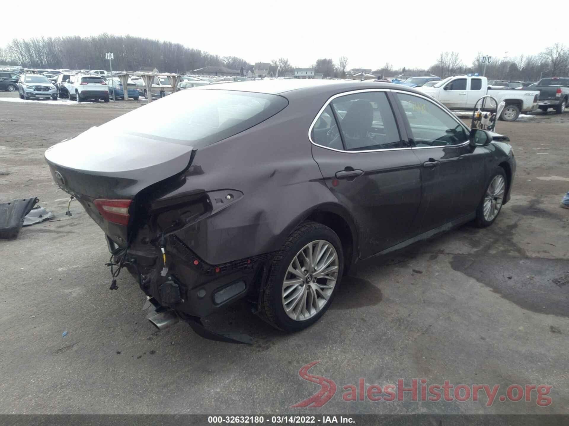 4T1B11HK9JU064156 2018 TOYOTA CAMRY