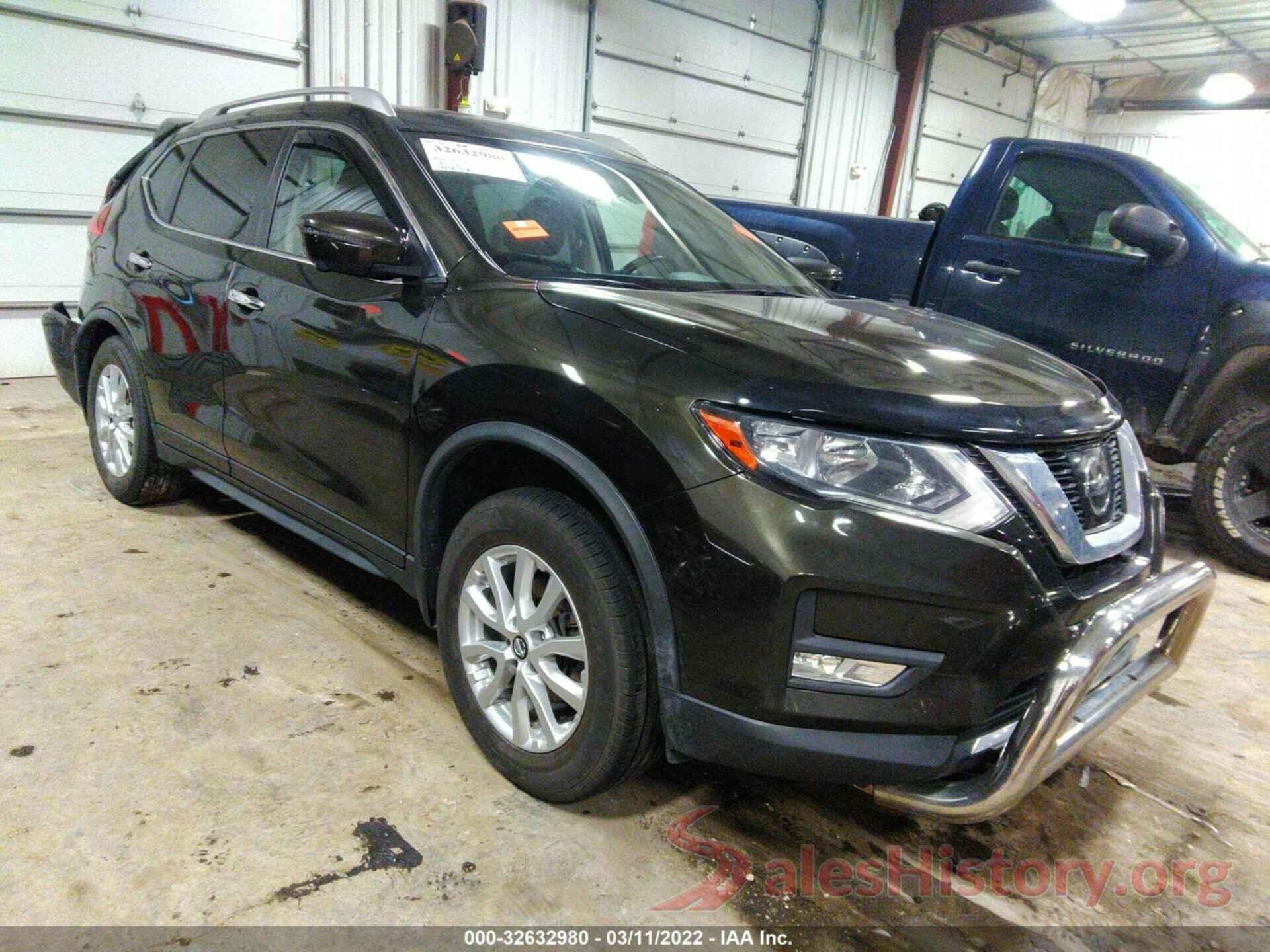 JN8AT2MV3HW270558 2017 NISSAN ROGUE