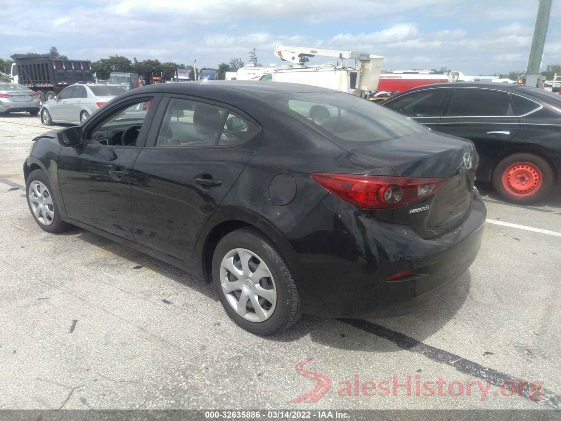 3MZBN1U72JM229007 2018 MAZDA MAZDA3 4-DOOR