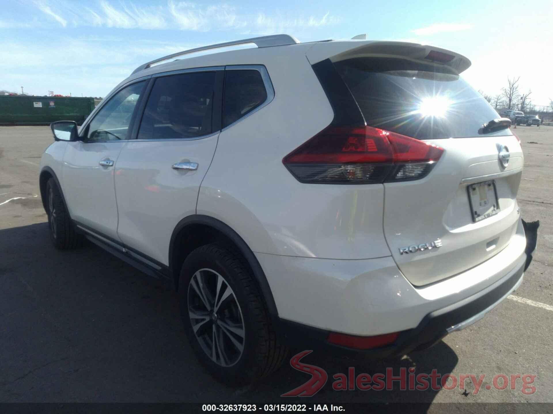 JN8AT2MV9JW300748 2018 NISSAN ROGUE