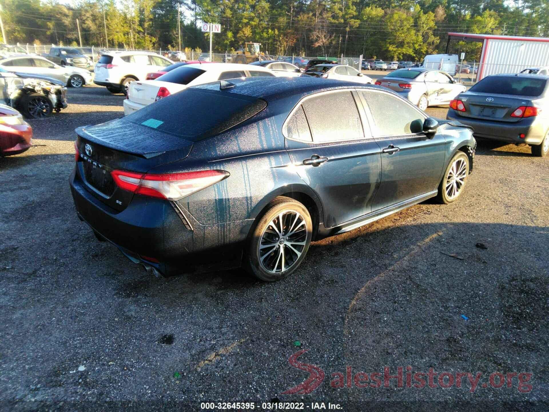 4T1B11HKXKU829523 2019 TOYOTA CAMRY