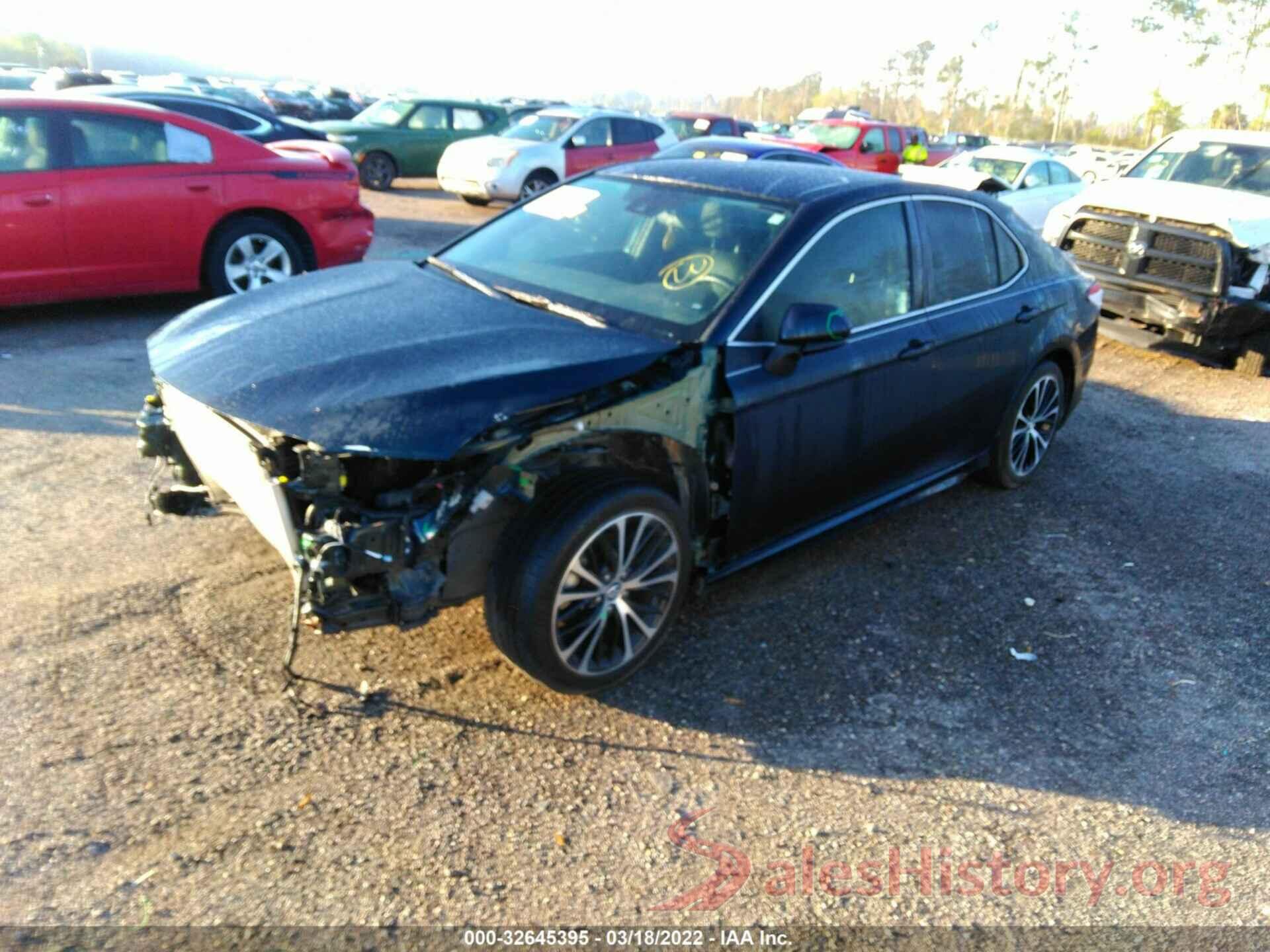 4T1B11HKXKU829523 2019 TOYOTA CAMRY