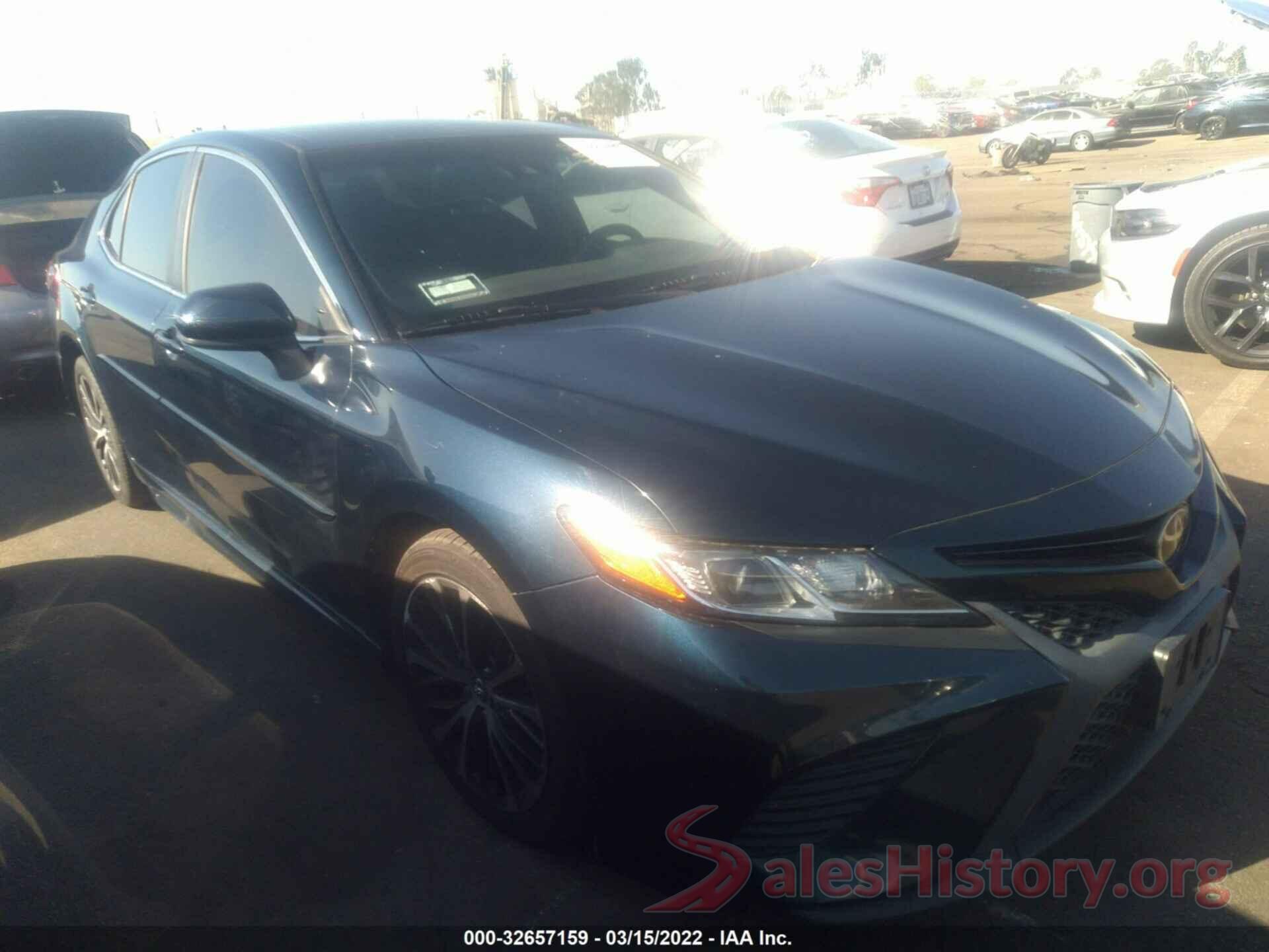 4T1B11HK1JU573285 2018 TOYOTA CAMRY