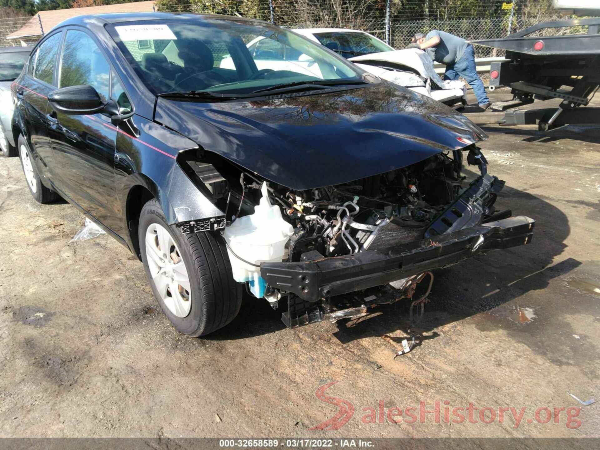 3KPFK4A78JE284848 2018 KIA FORTE