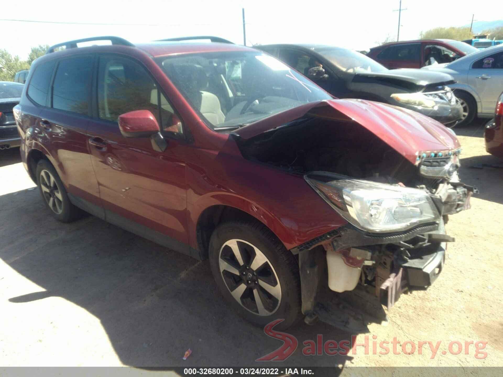 JF2SJAGC1JH556883 2018 SUBARU FORESTER