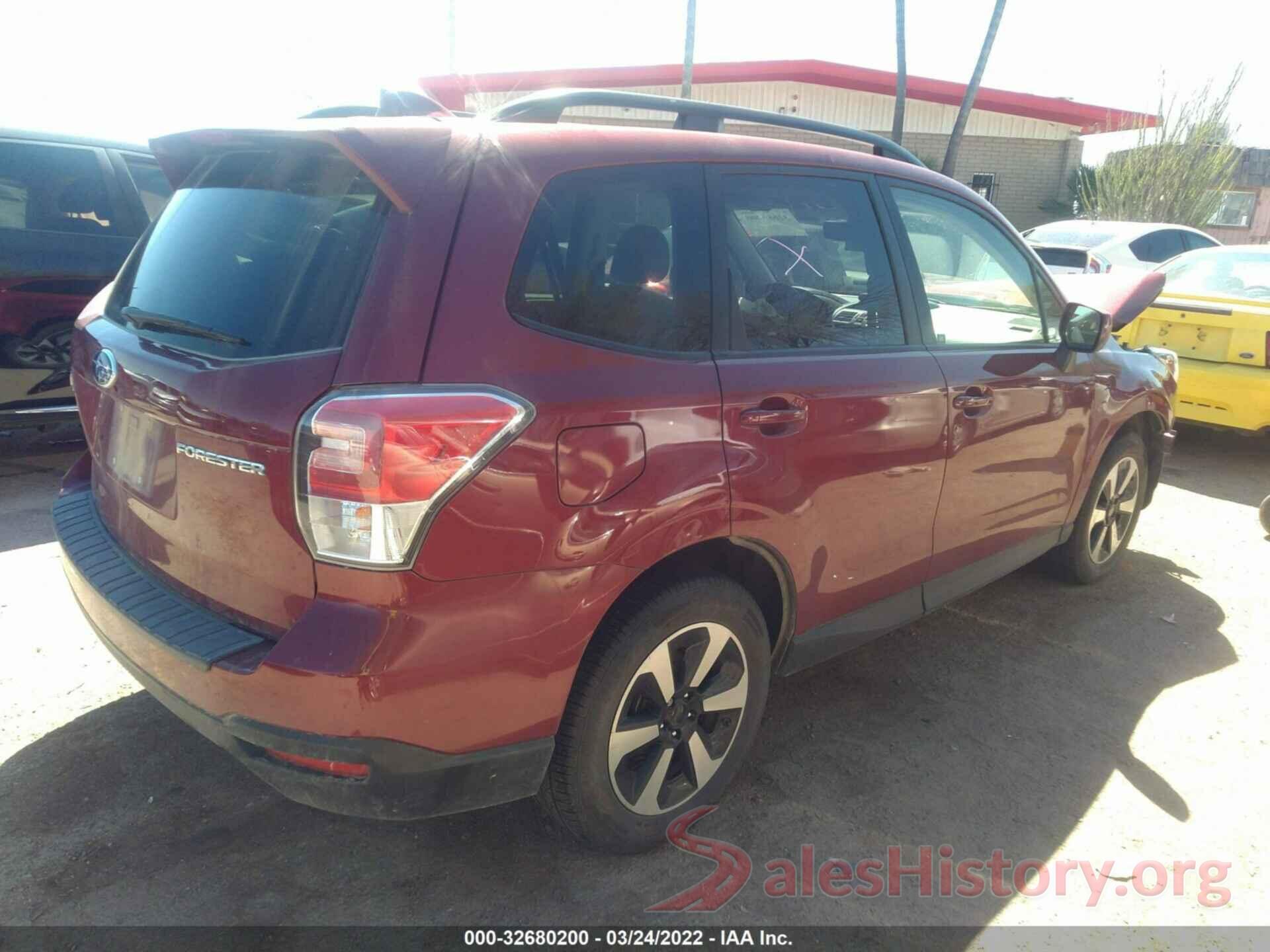 JF2SJAGC1JH556883 2018 SUBARU FORESTER