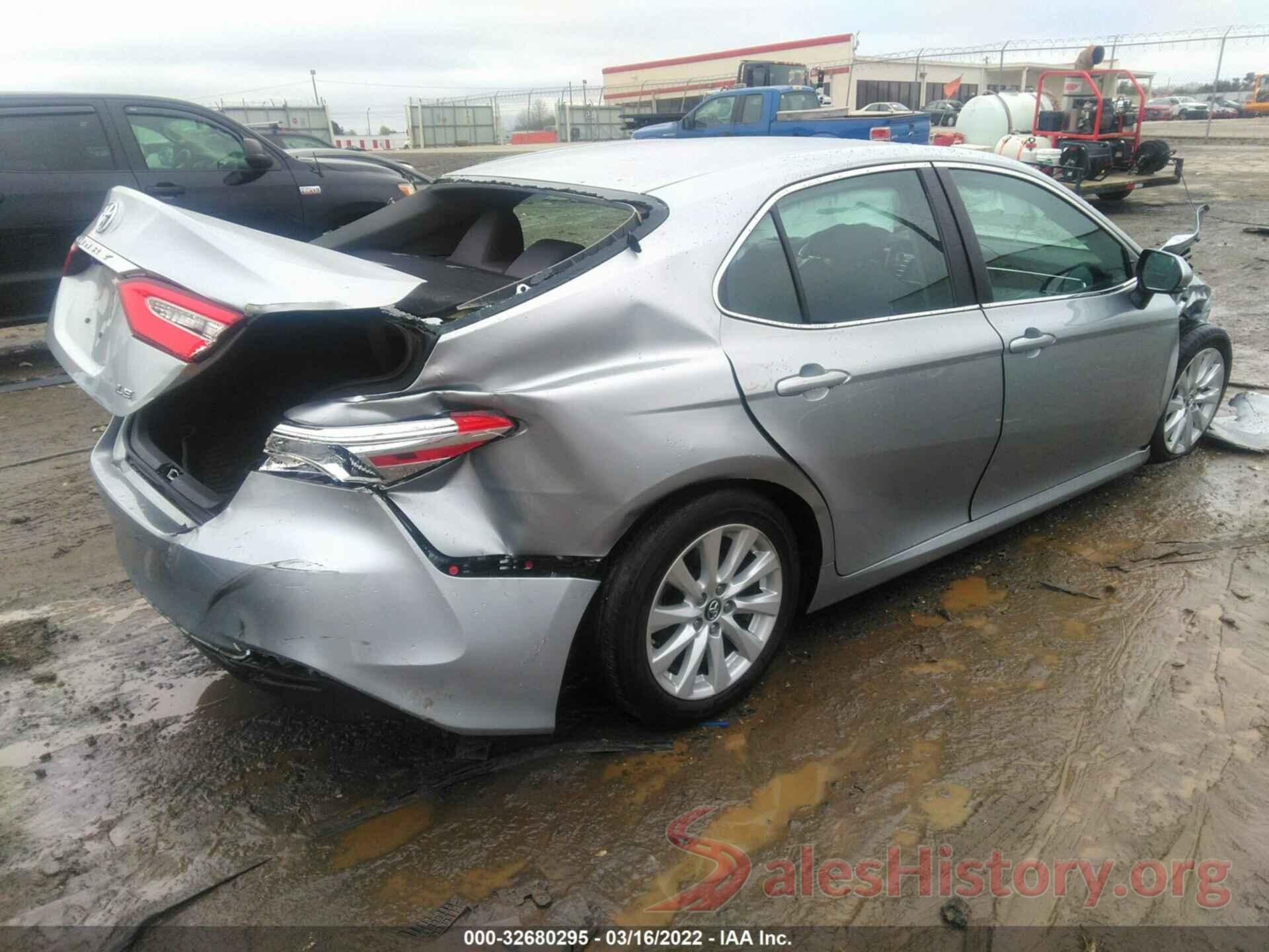 4T1B11HK6JU505225 2018 TOYOTA CAMRY