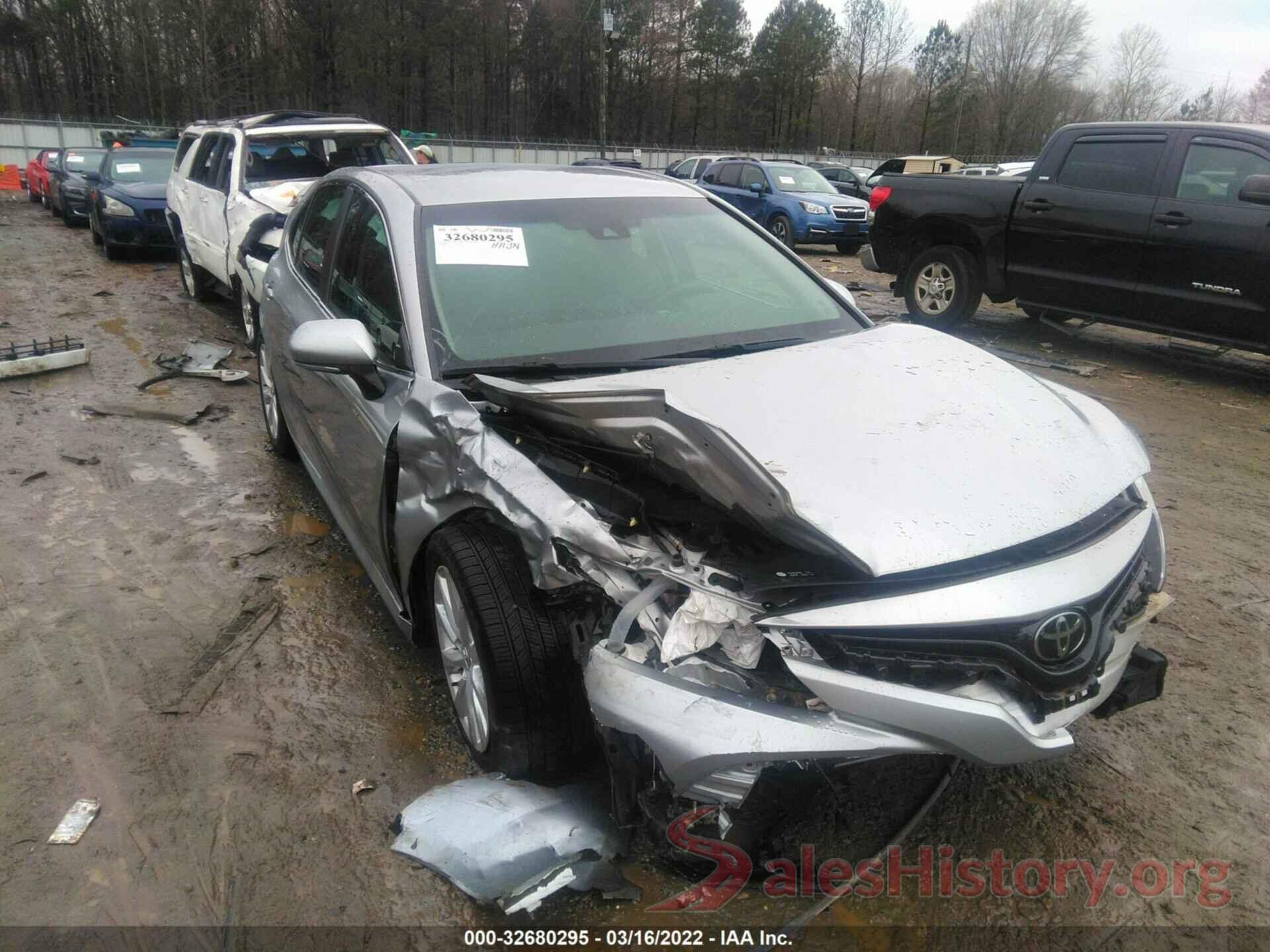 4T1B11HK6JU505225 2018 TOYOTA CAMRY