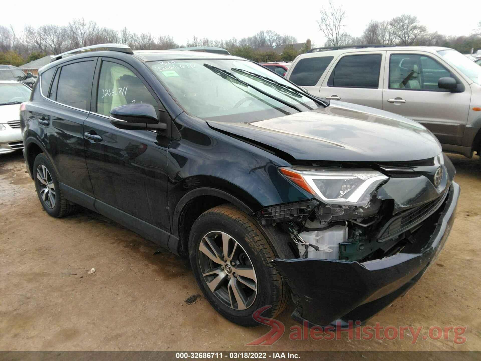 JTMRFREV8JJ747646 2018 TOYOTA RAV4