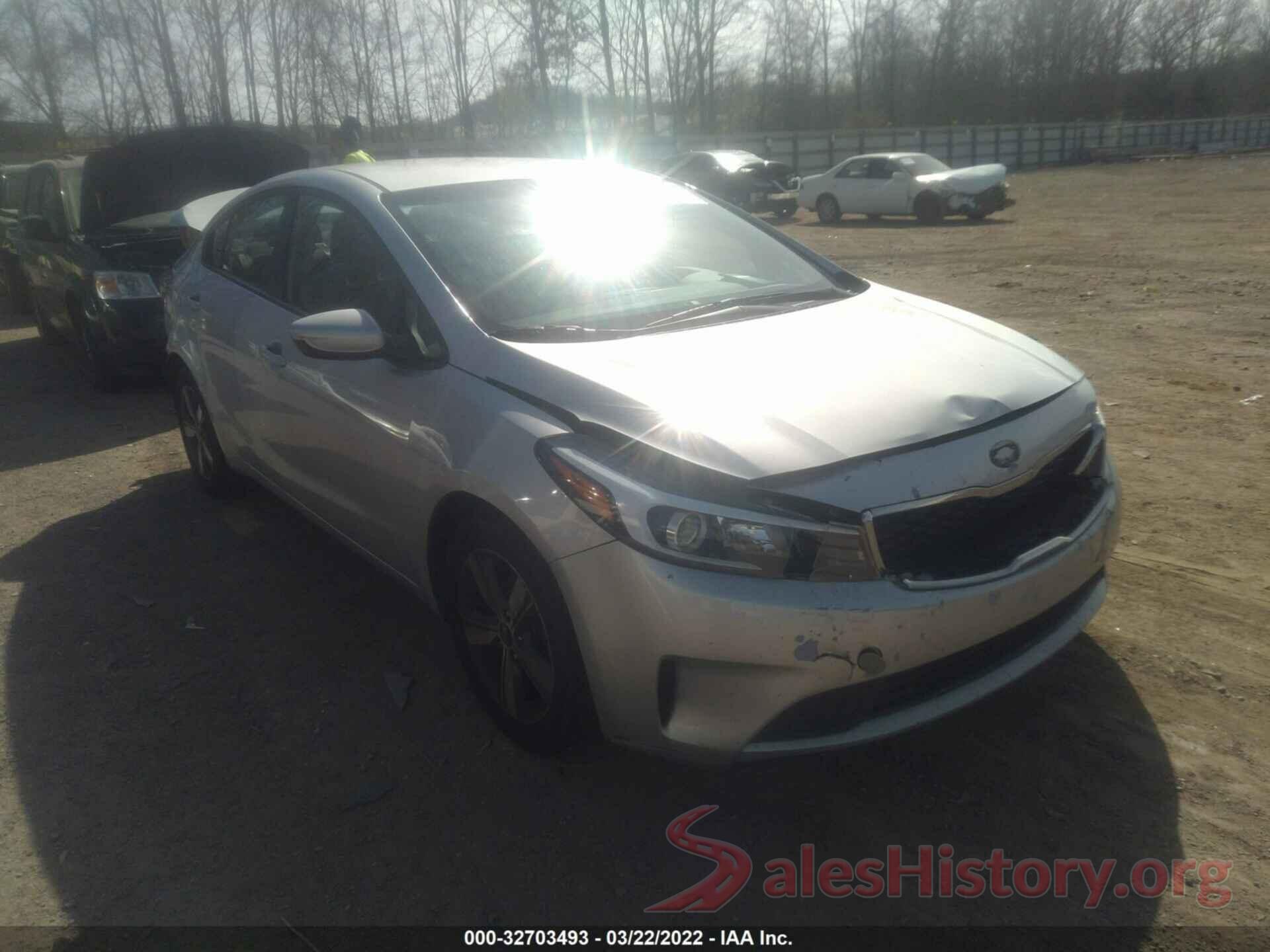 3KPFL4A7XJE223966 2018 KIA FORTE