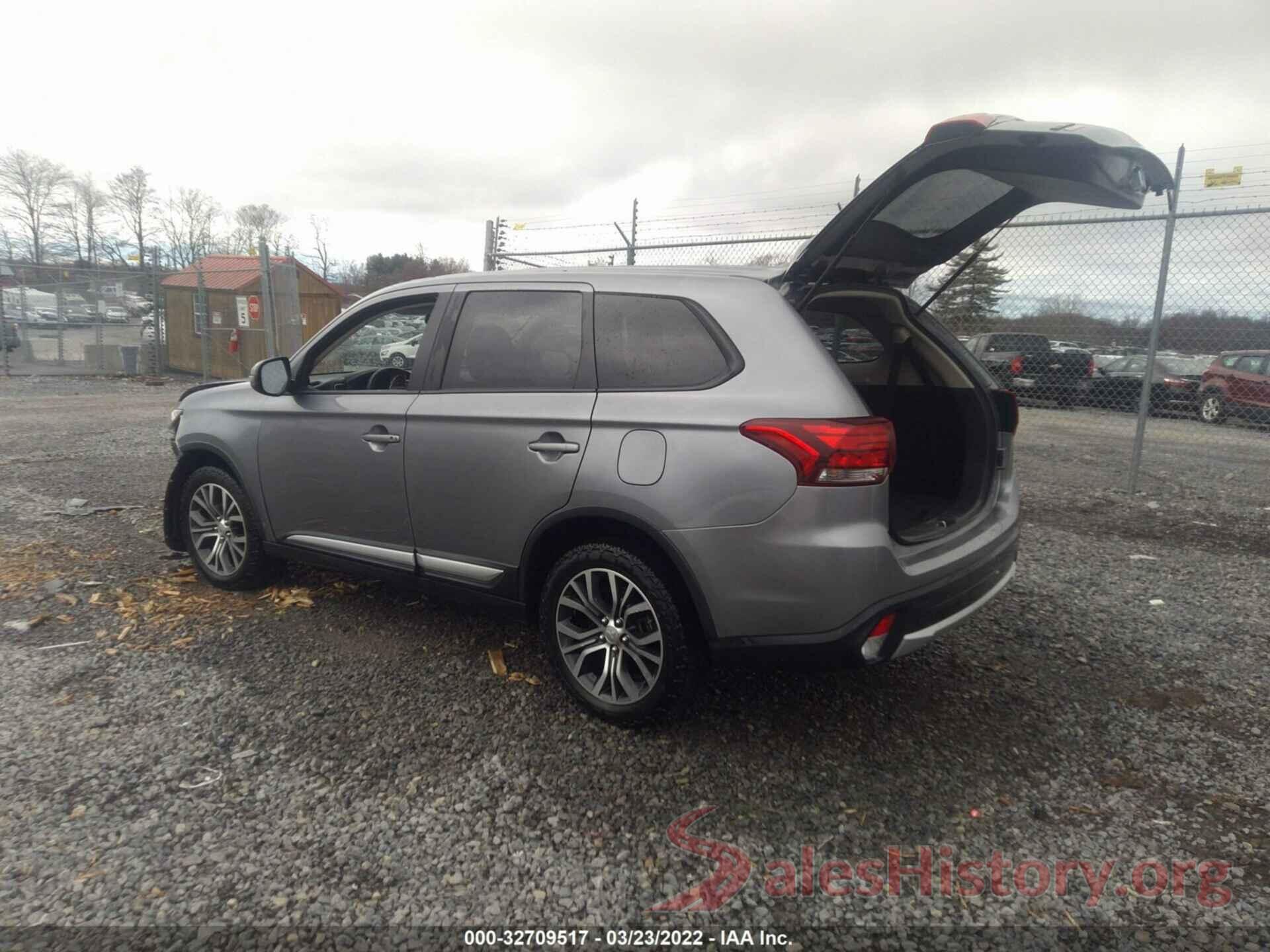 JA4AZ3A38JZ040581 2018 MITSUBISHI OUTLANDER