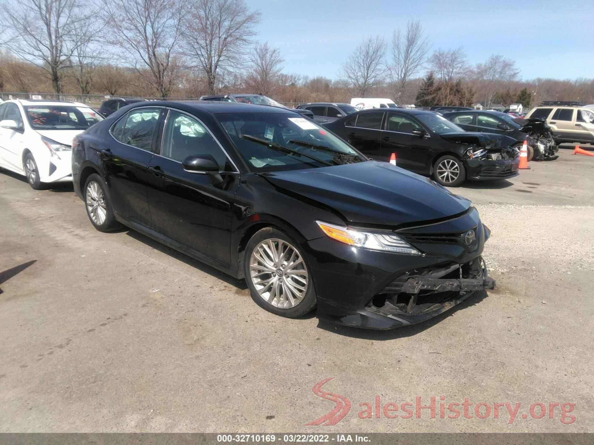 4T1B11HK9JU005673 2018 TOYOTA CAMRY