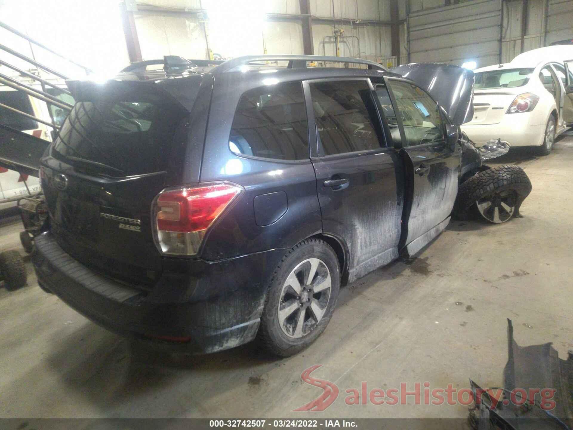 JF2SJAEC1HH445439 2017 SUBARU FORESTER