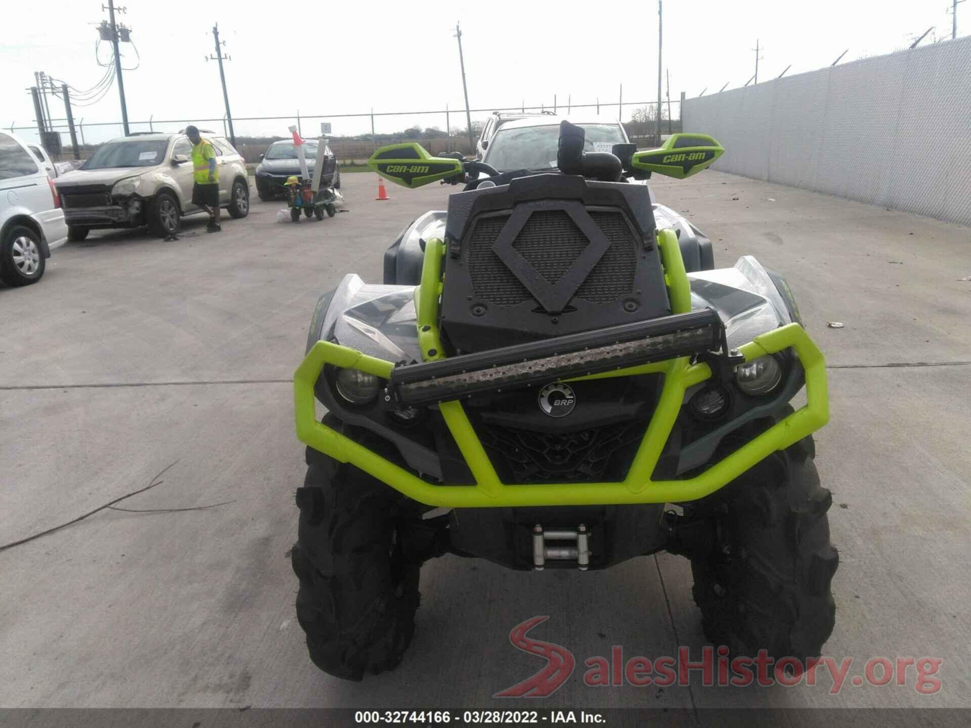 3JBLWAJ24LJ000669 2020 CAN-AM OUTLANDER