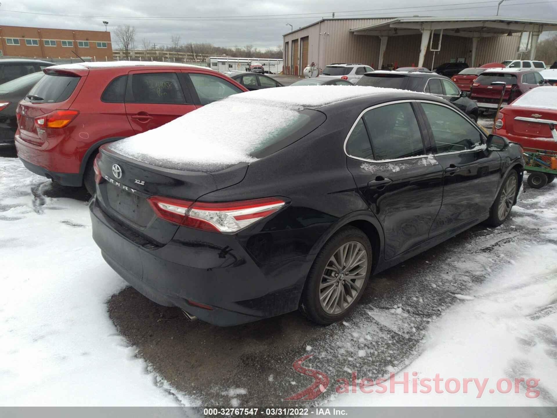 4T1B11HK8JU115341 2018 TOYOTA CAMRY