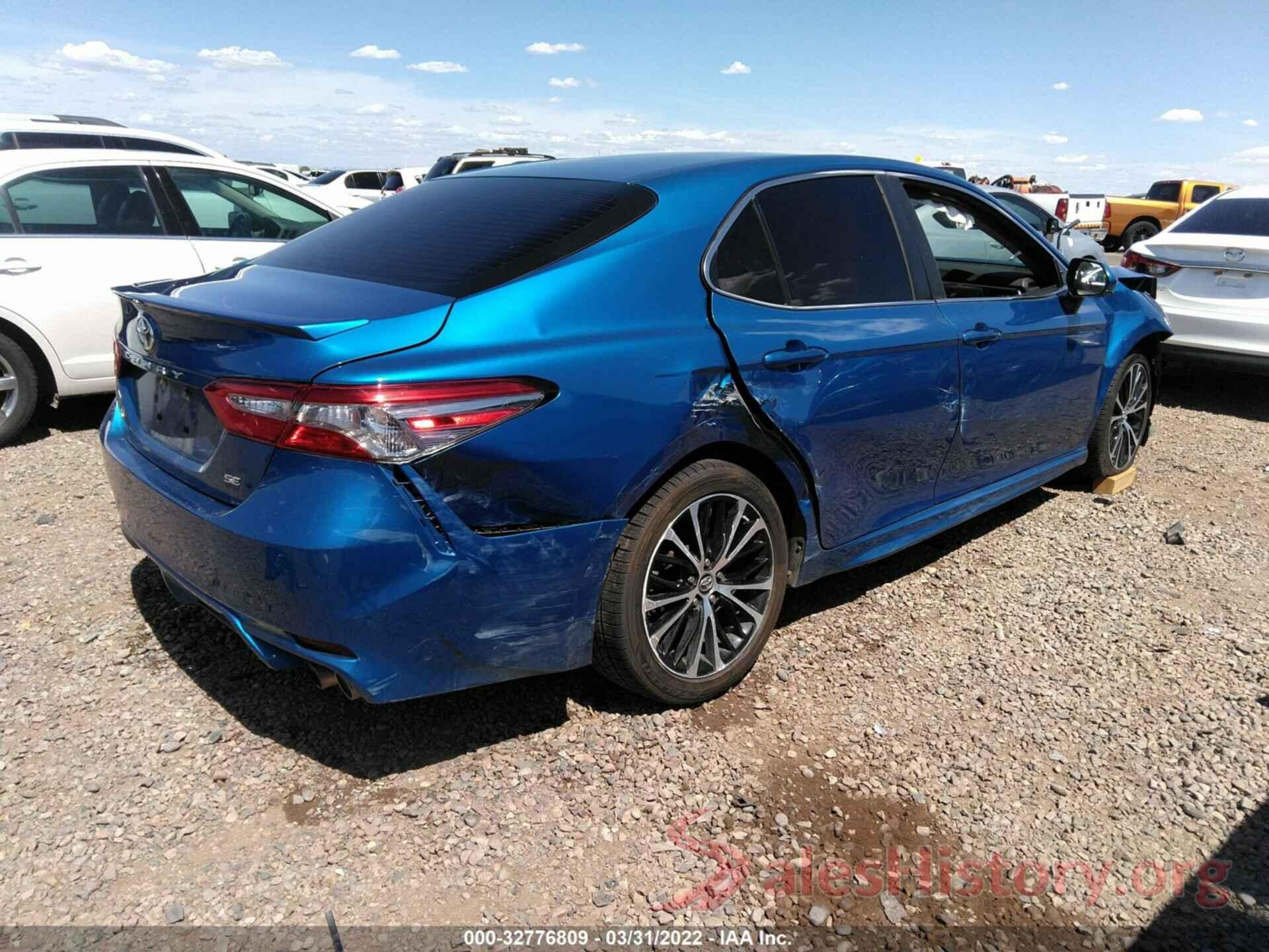 4T1B11HK5JU157093 2018 TOYOTA CAMRY