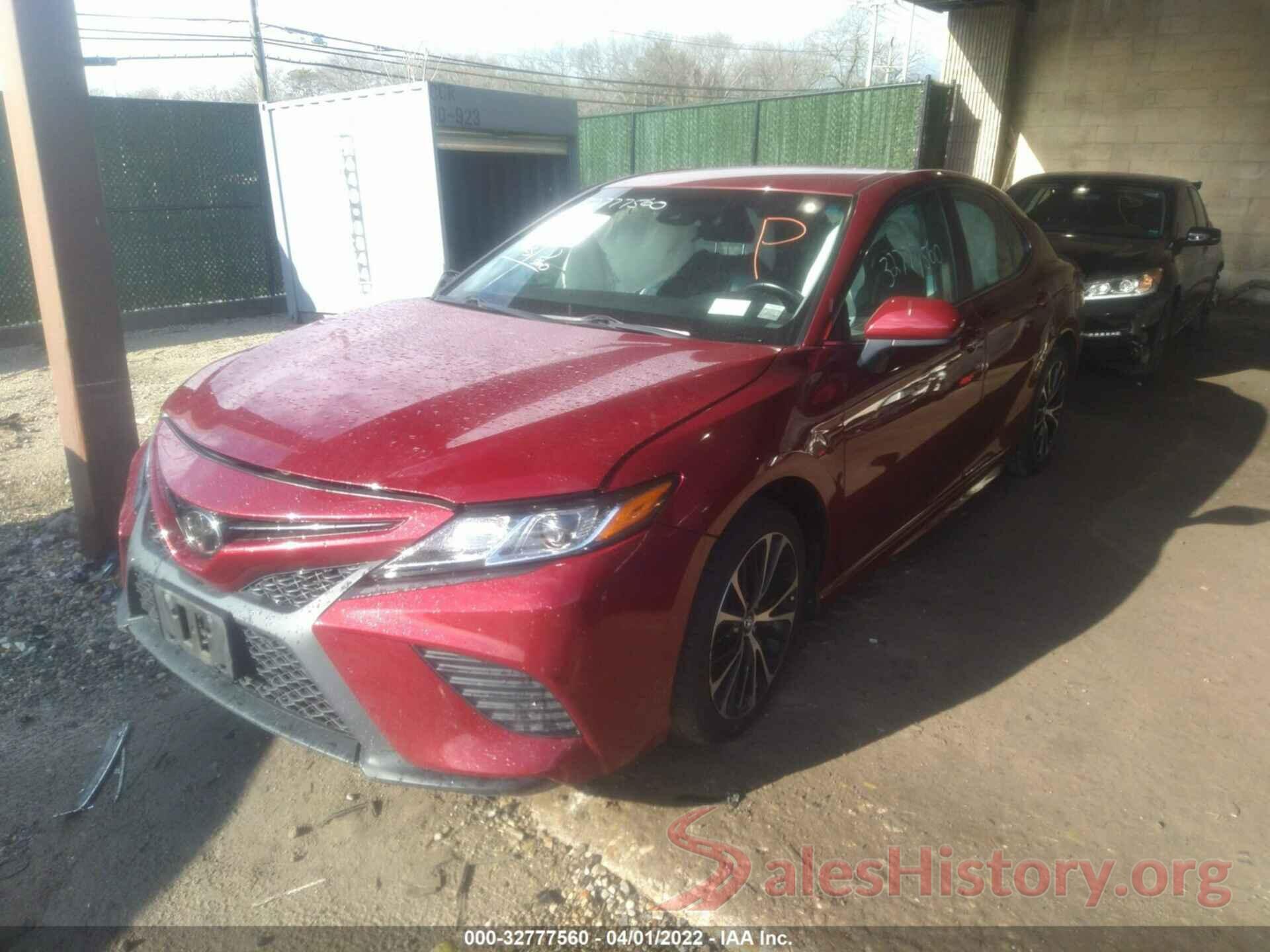 4T1B11HK8JU578449 2018 TOYOTA CAMRY