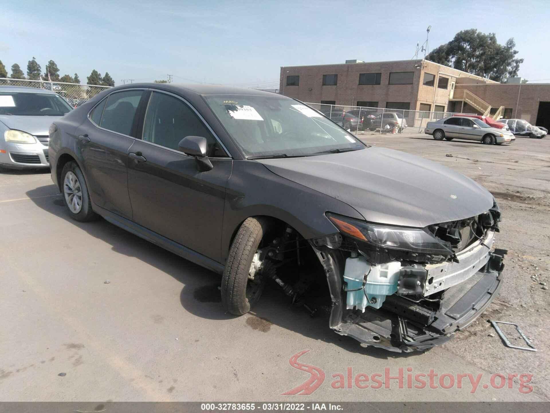 4T1G11AK3MU556105 2021 TOYOTA CAMRY