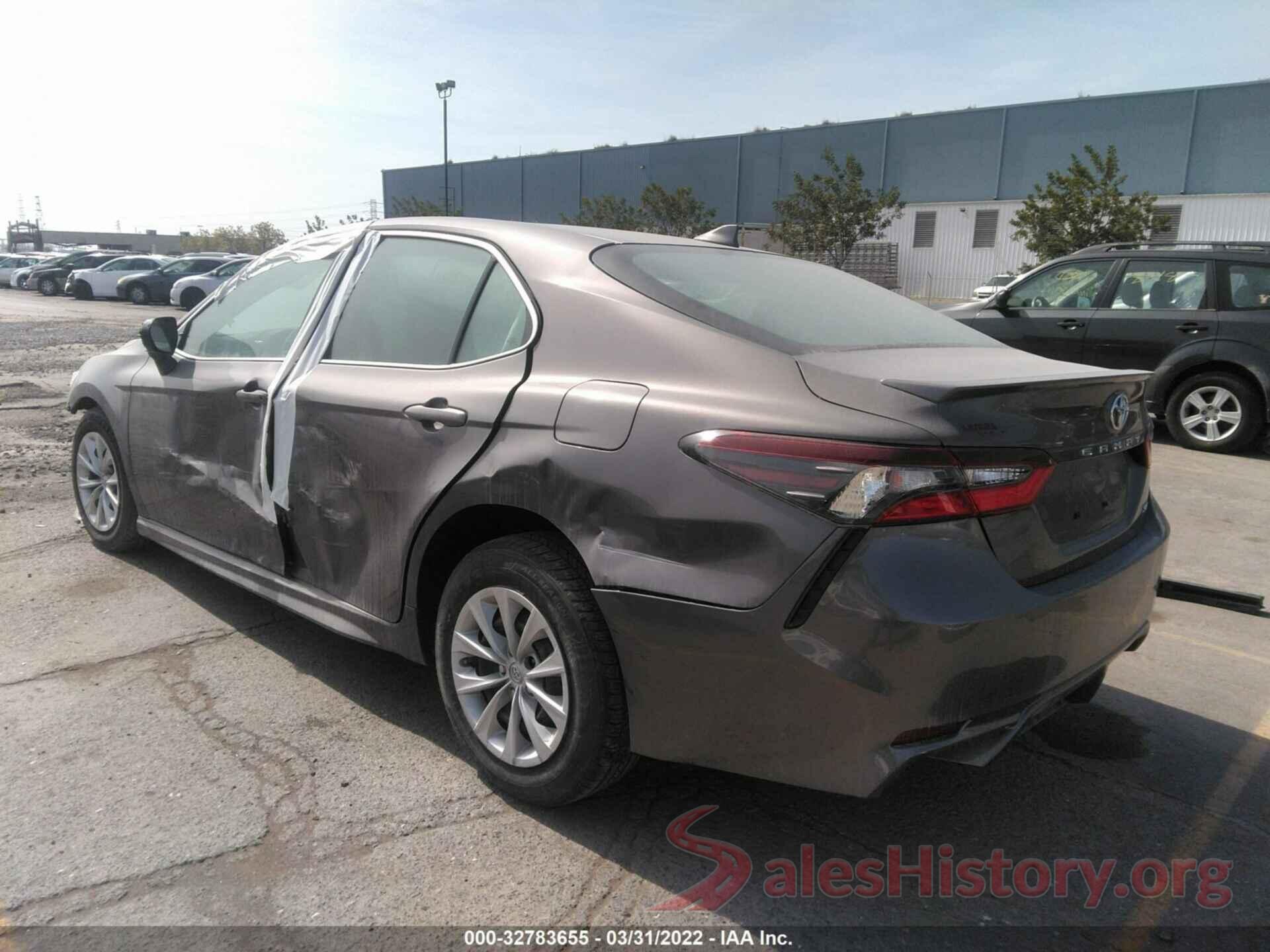 4T1G11AK3MU556105 2021 TOYOTA CAMRY