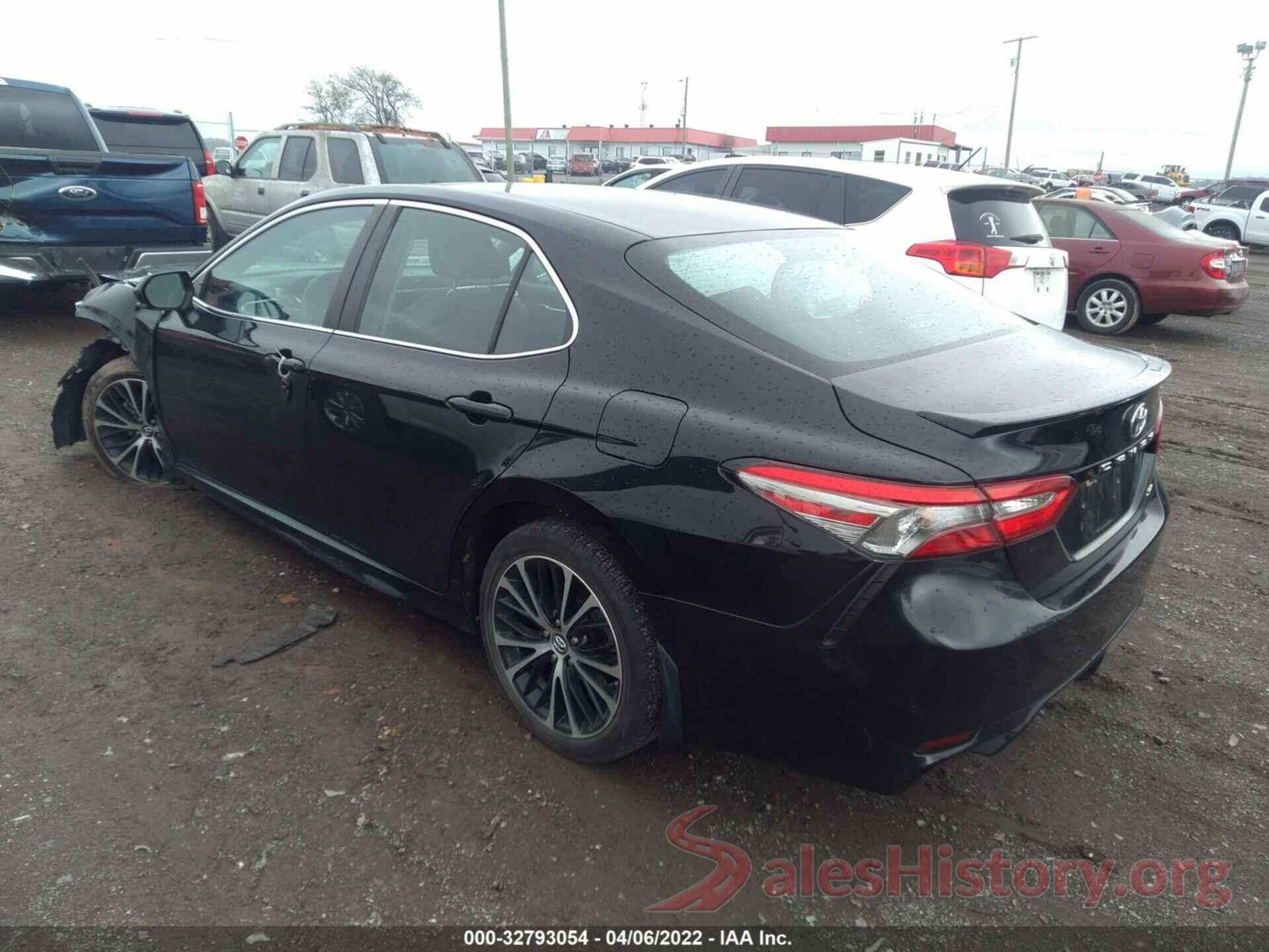 4T1B11HK0JU619527 2018 TOYOTA CAMRY