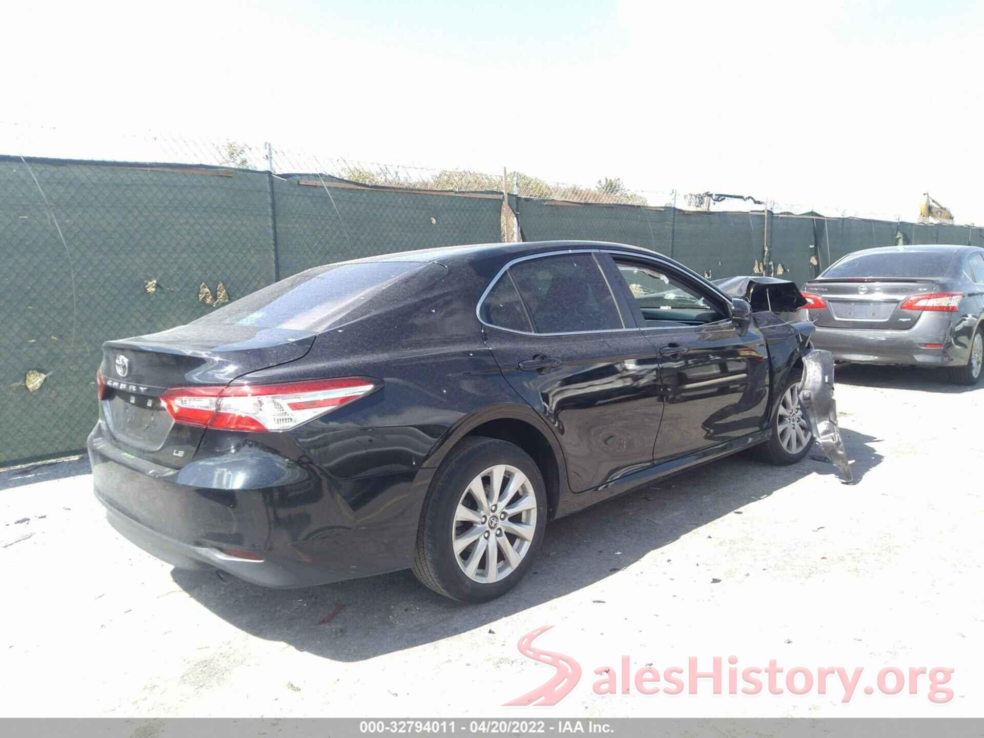 4T1B11HK3JU143418 2018 TOYOTA CAMRY