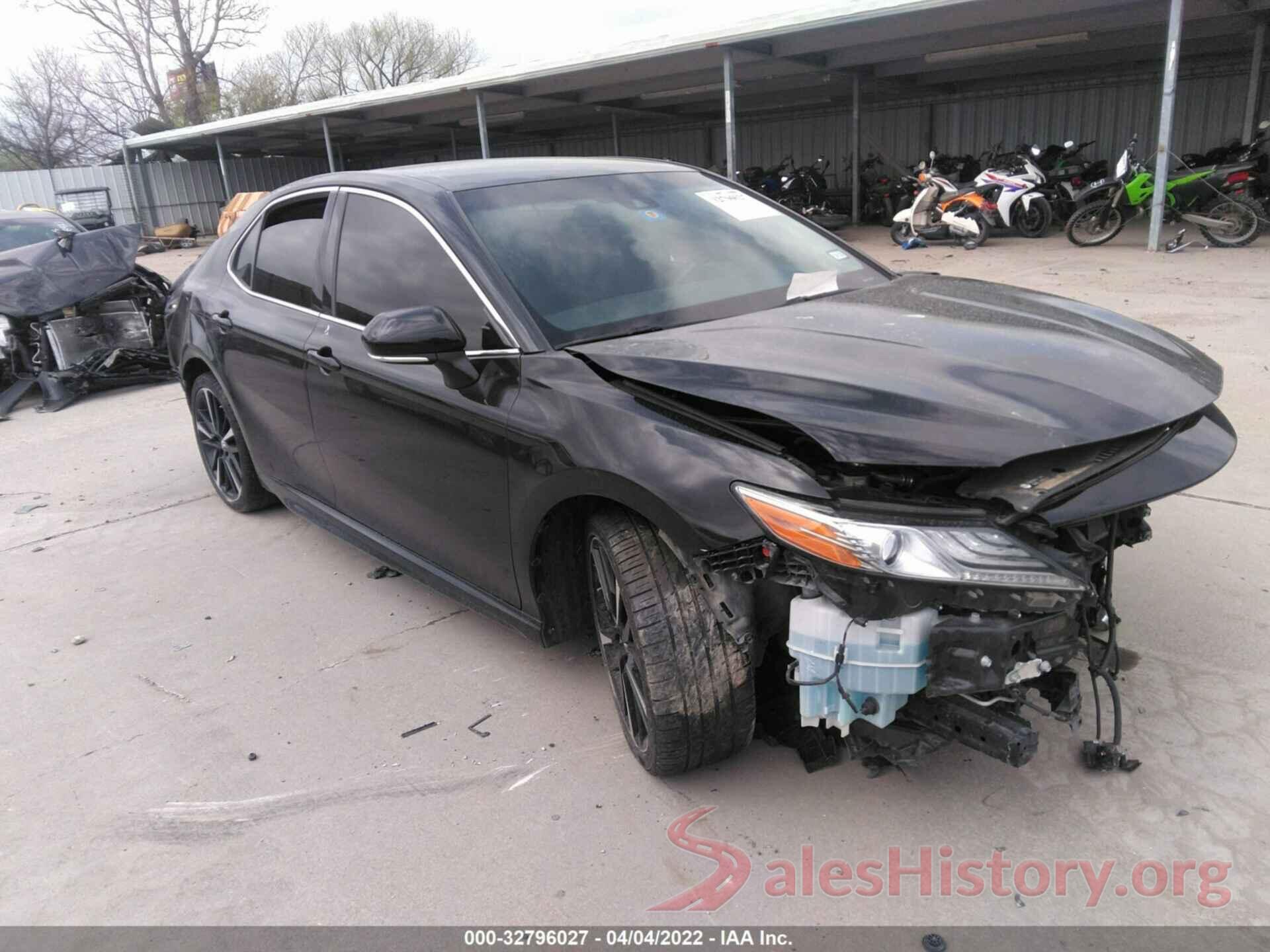 4T1B61HK4JU132543 2018 TOYOTA CAMRY