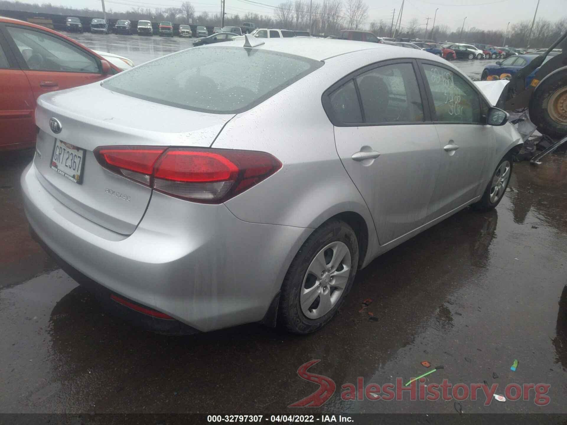 3KPFL4A71HE059047 2017 KIA FORTE