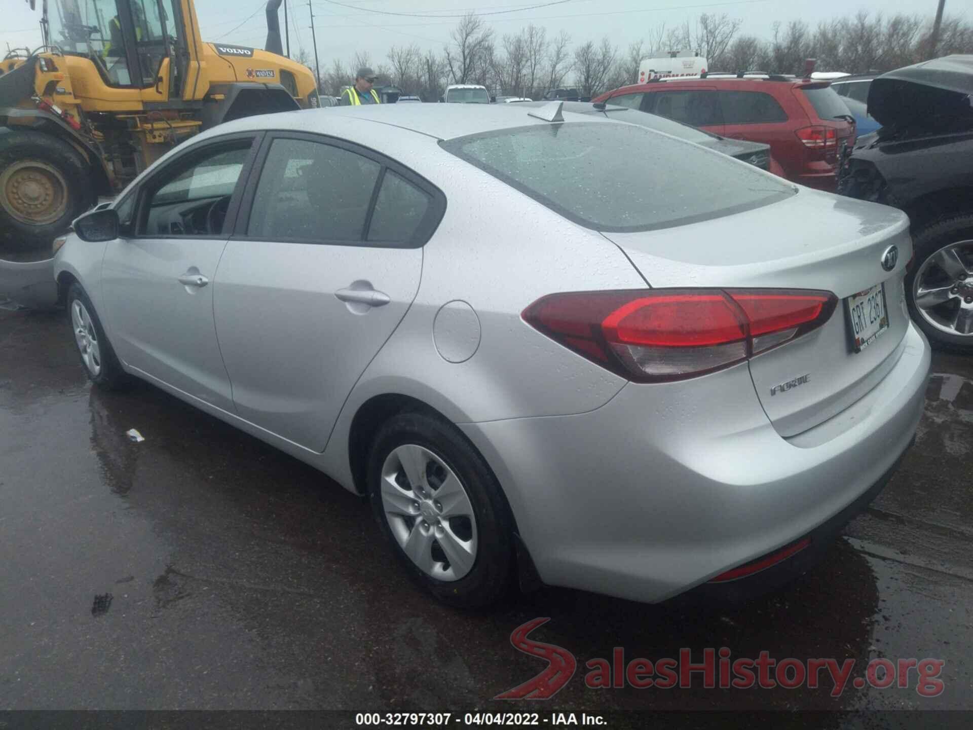 3KPFL4A71HE059047 2017 KIA FORTE