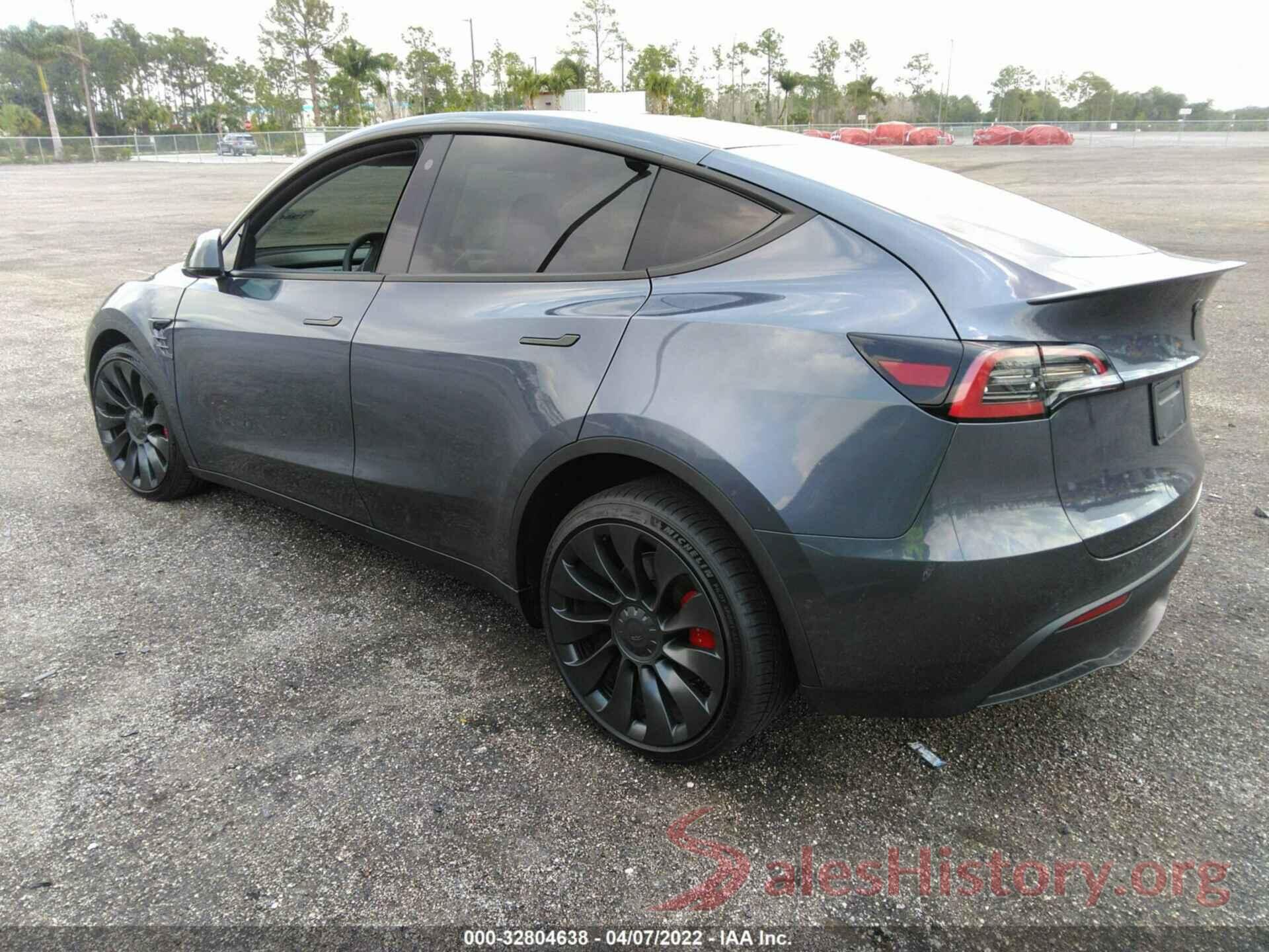 7SAYGDEF4NF338807 2022 TESLA MODEL Y