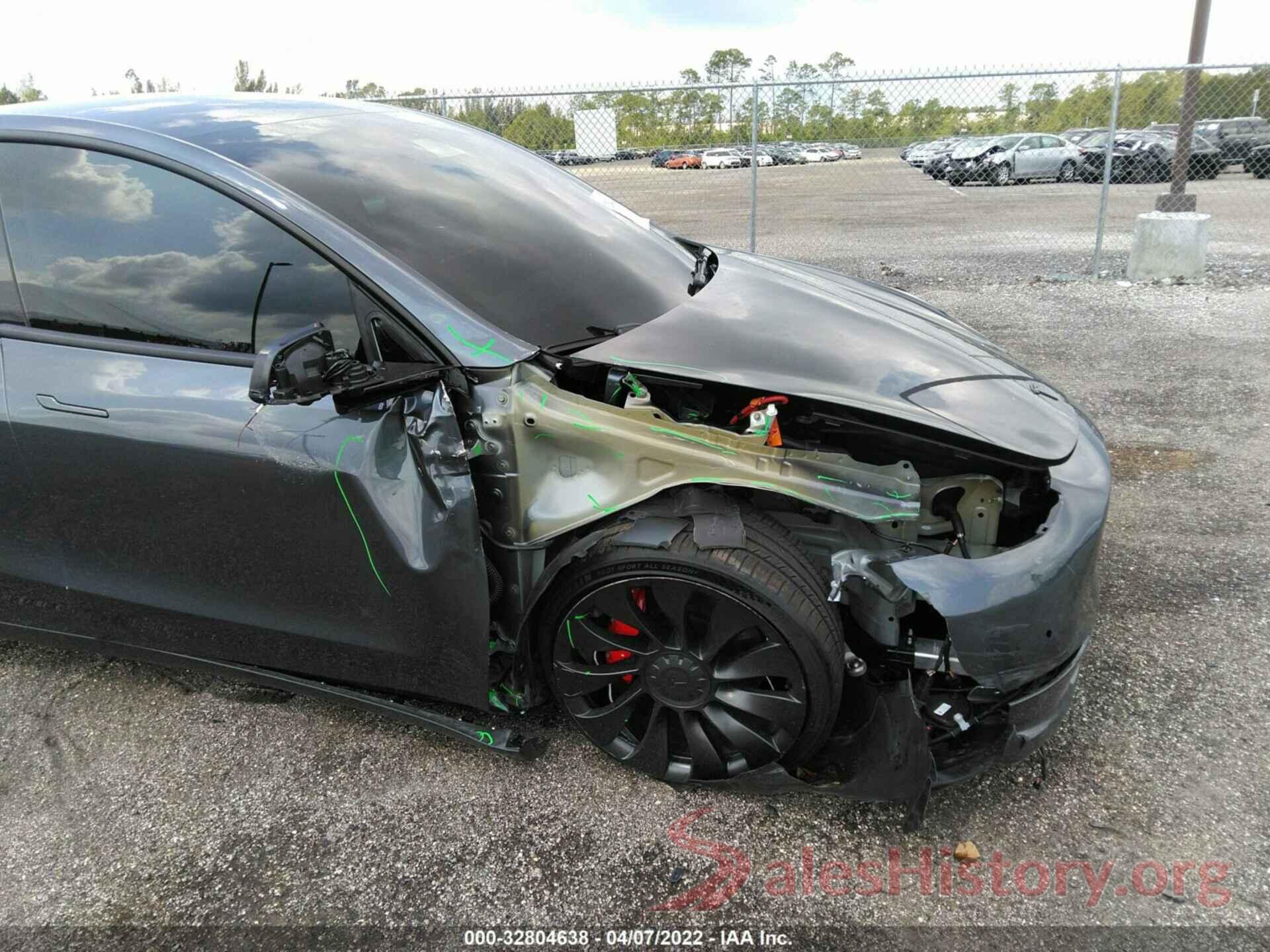 7SAYGDEF4NF338807 2022 TESLA MODEL Y