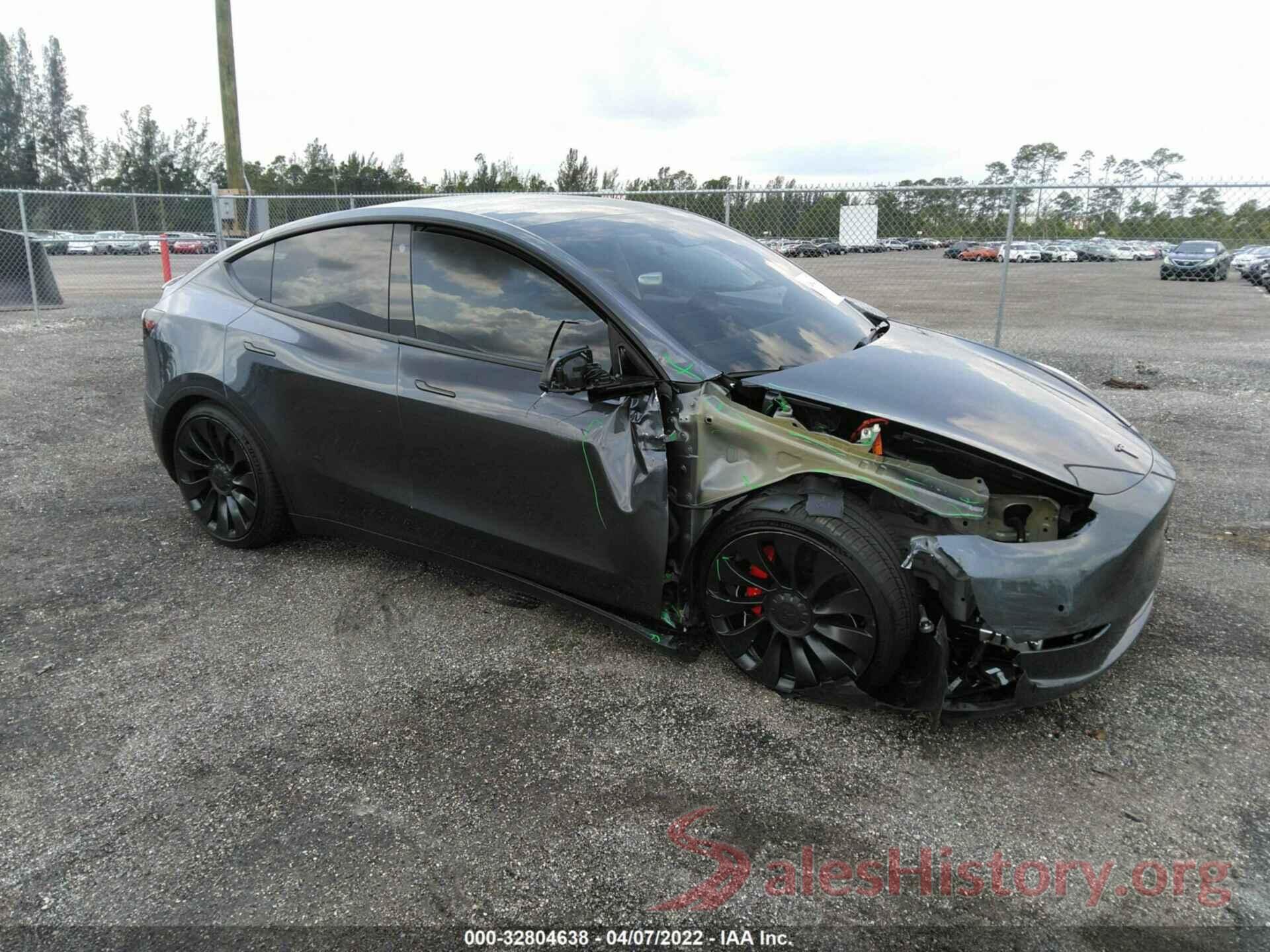 7SAYGDEF4NF338807 2022 TESLA MODEL Y